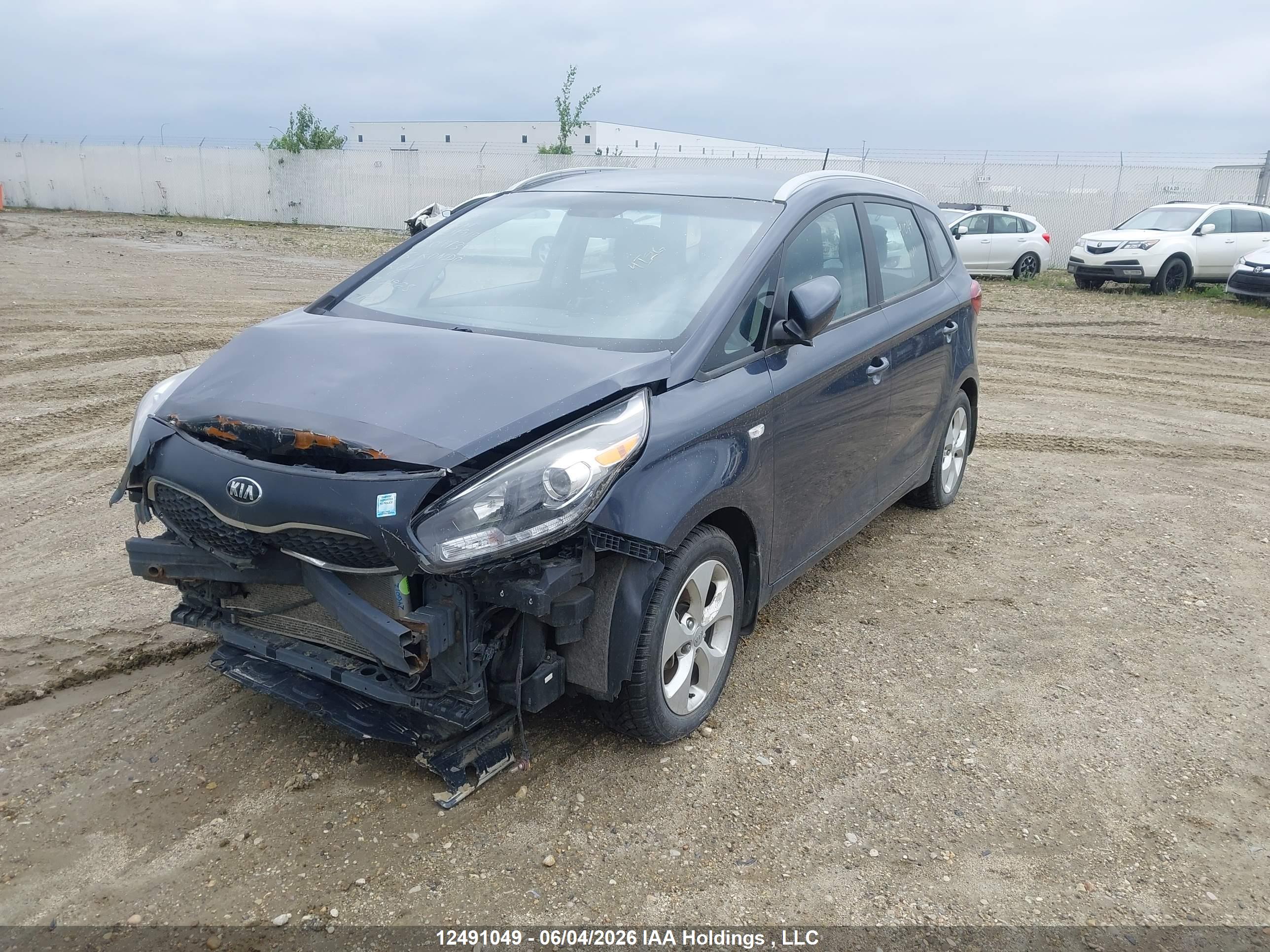 KIA RONDO image 2
