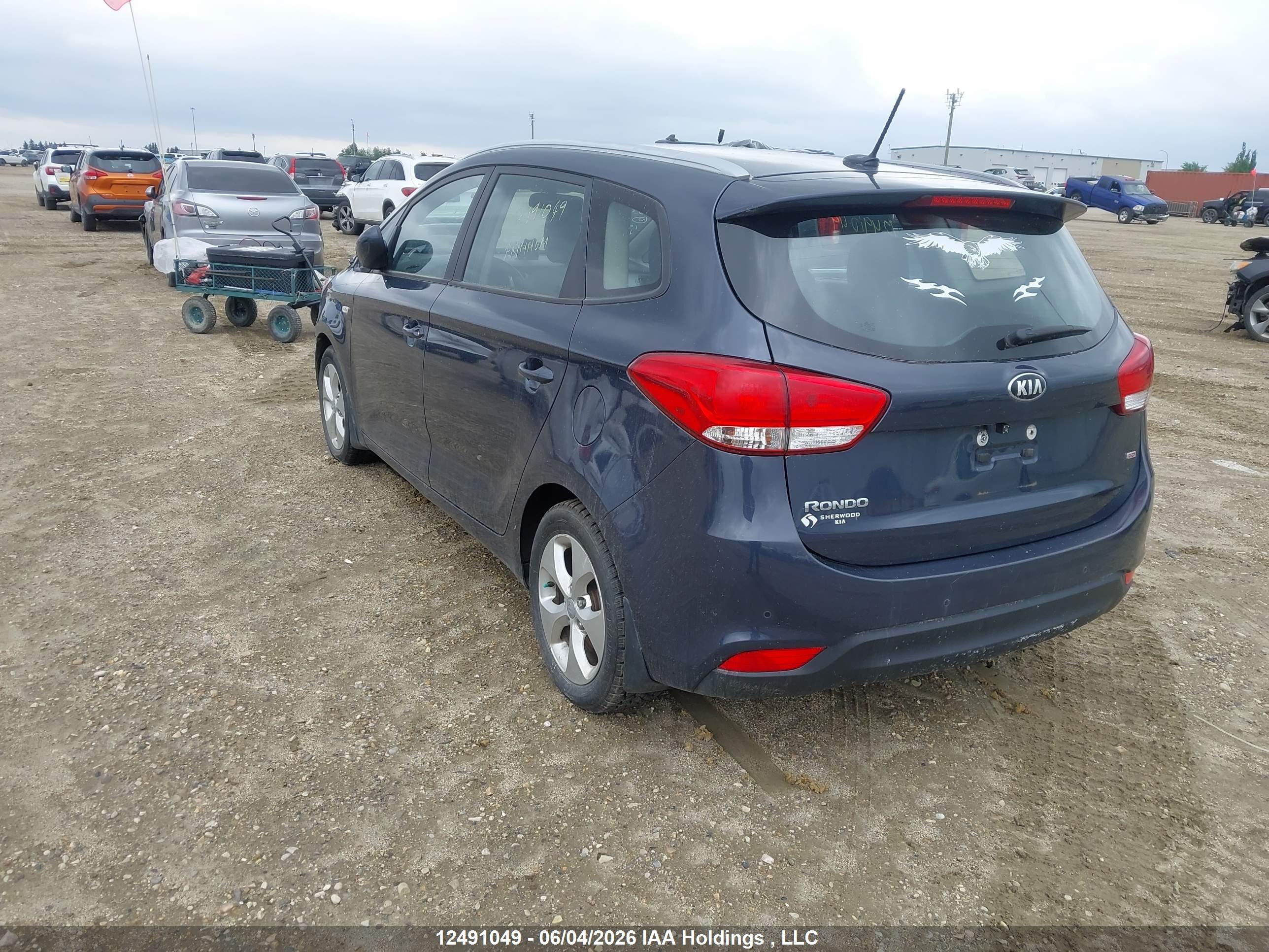 KIA RONDO image 3
