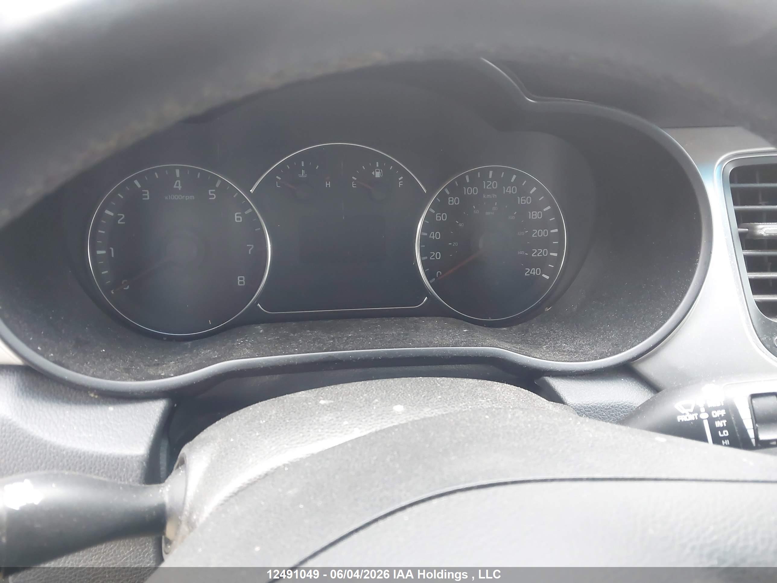 KIA RONDO image 7