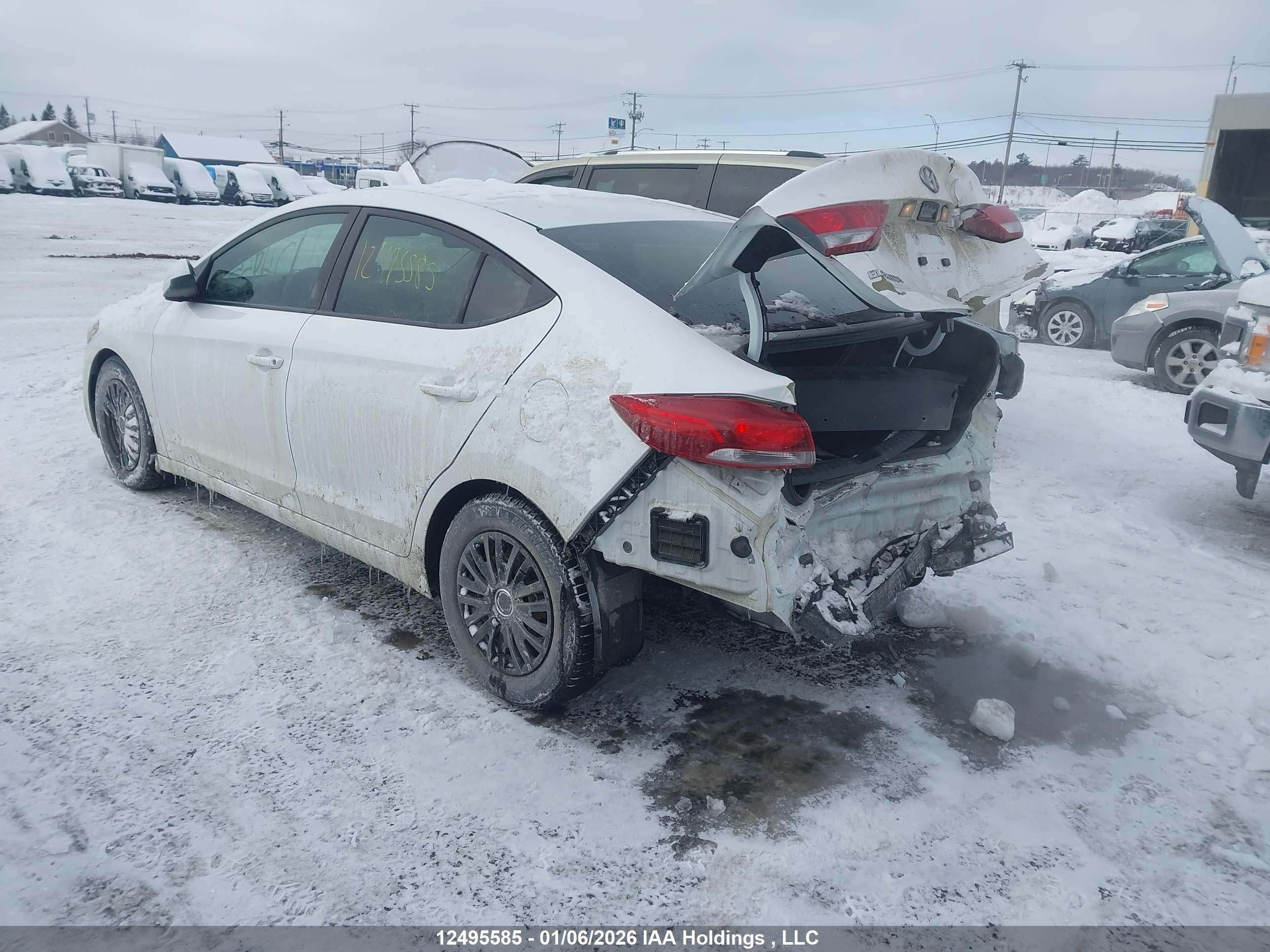HYUNDAI ELANTRA image 3