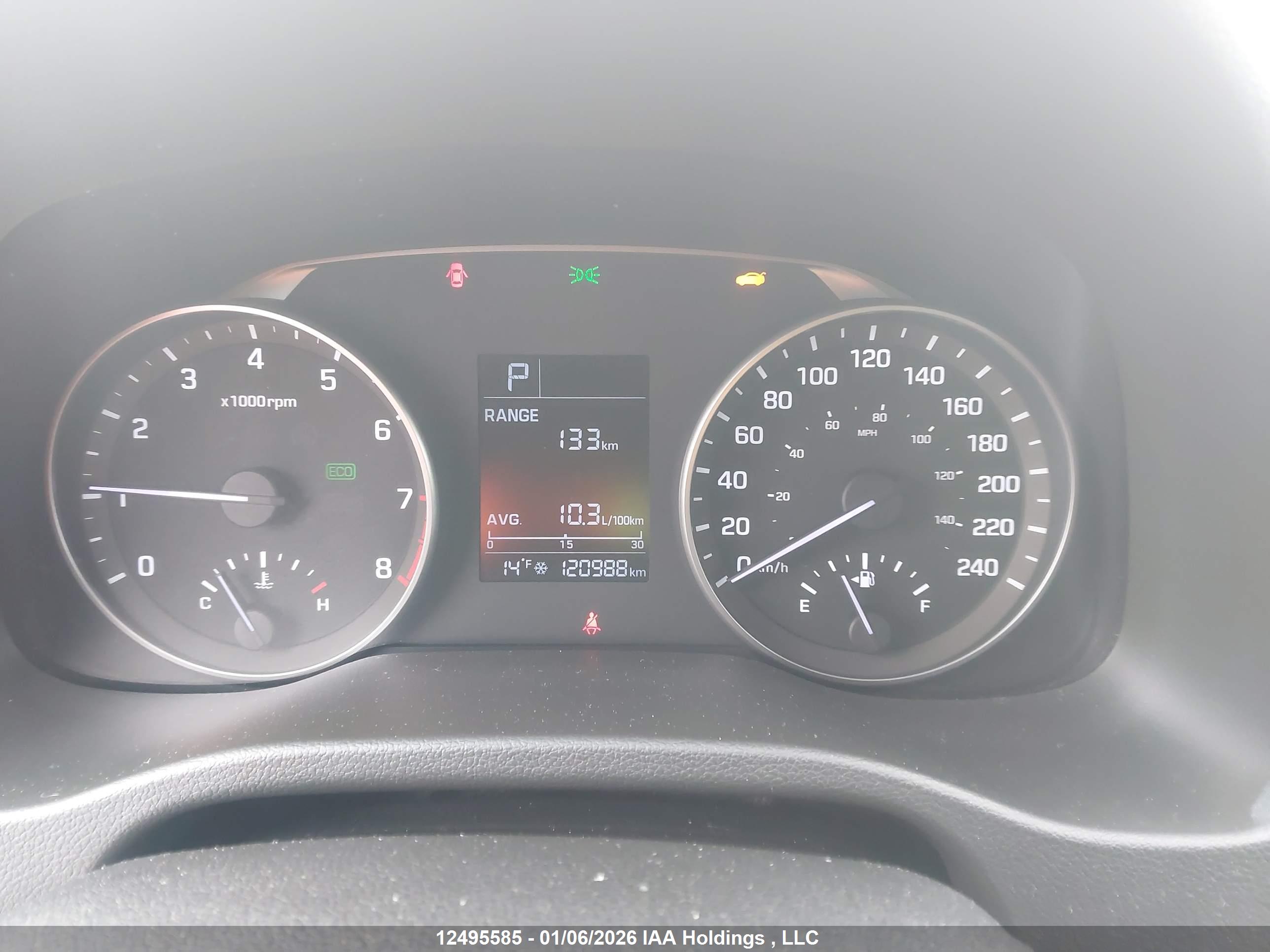 HYUNDAI ELANTRA image 7