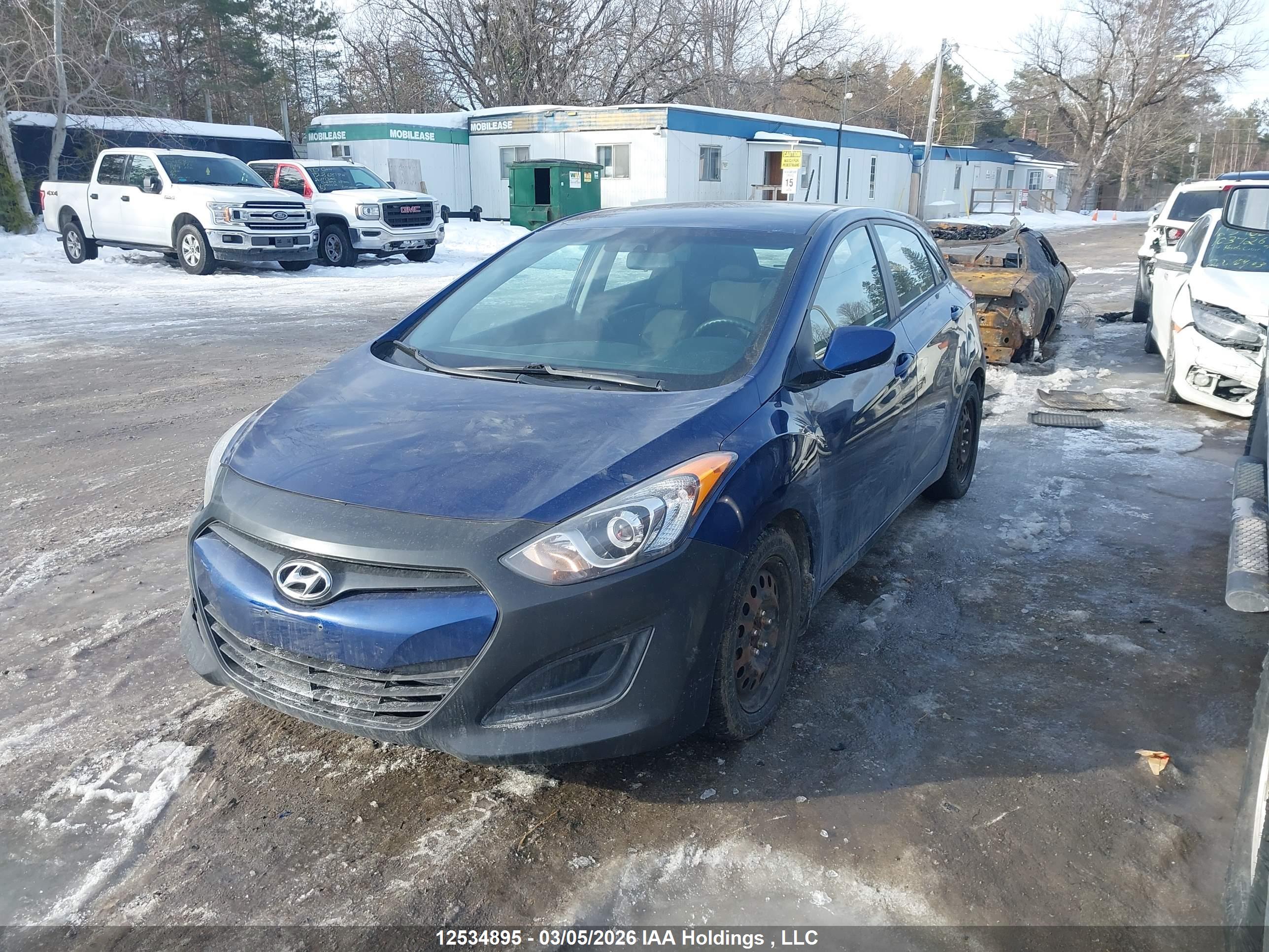 HYUNDAI ELANTRA image 2