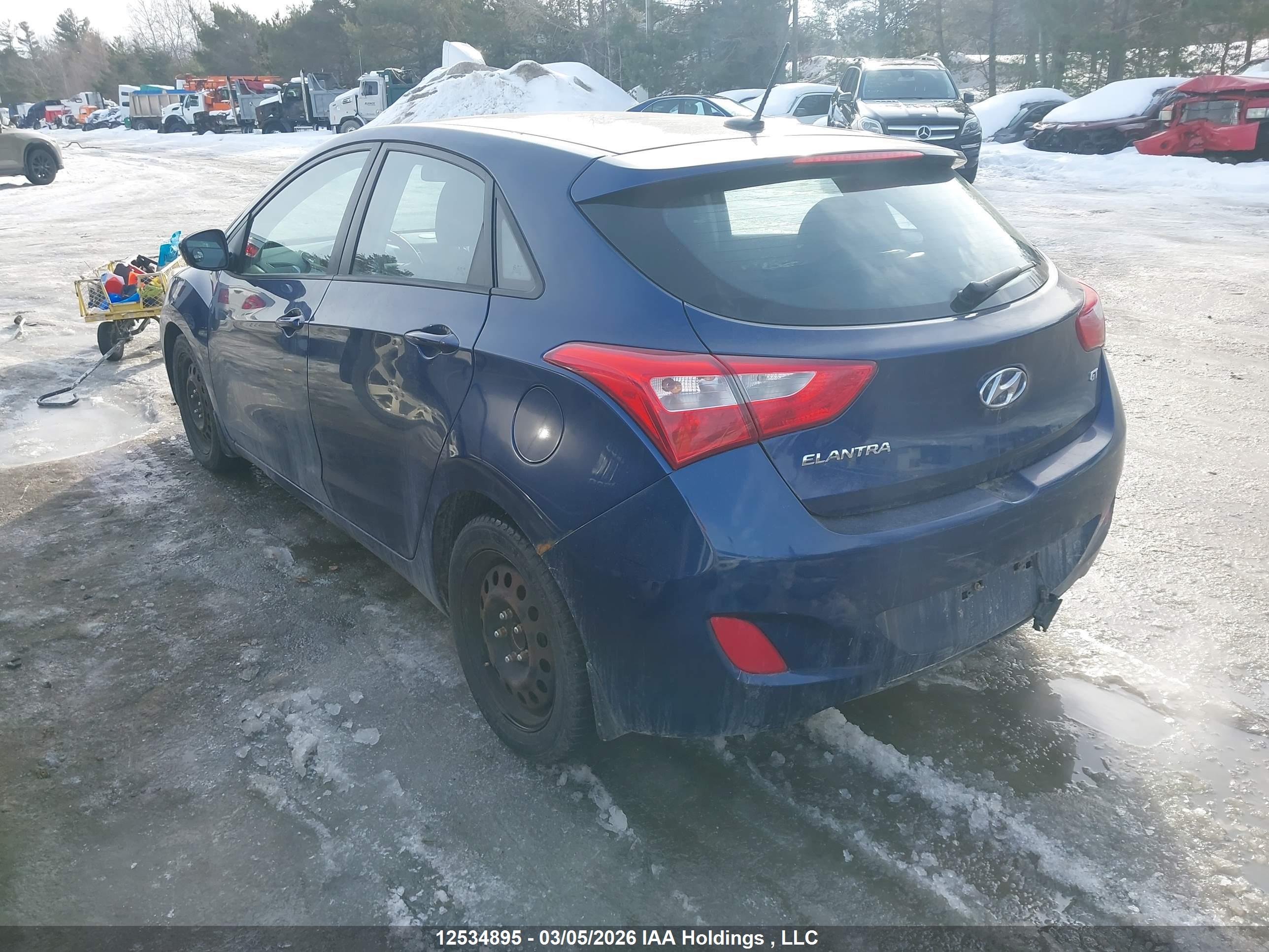 HYUNDAI ELANTRA image 3