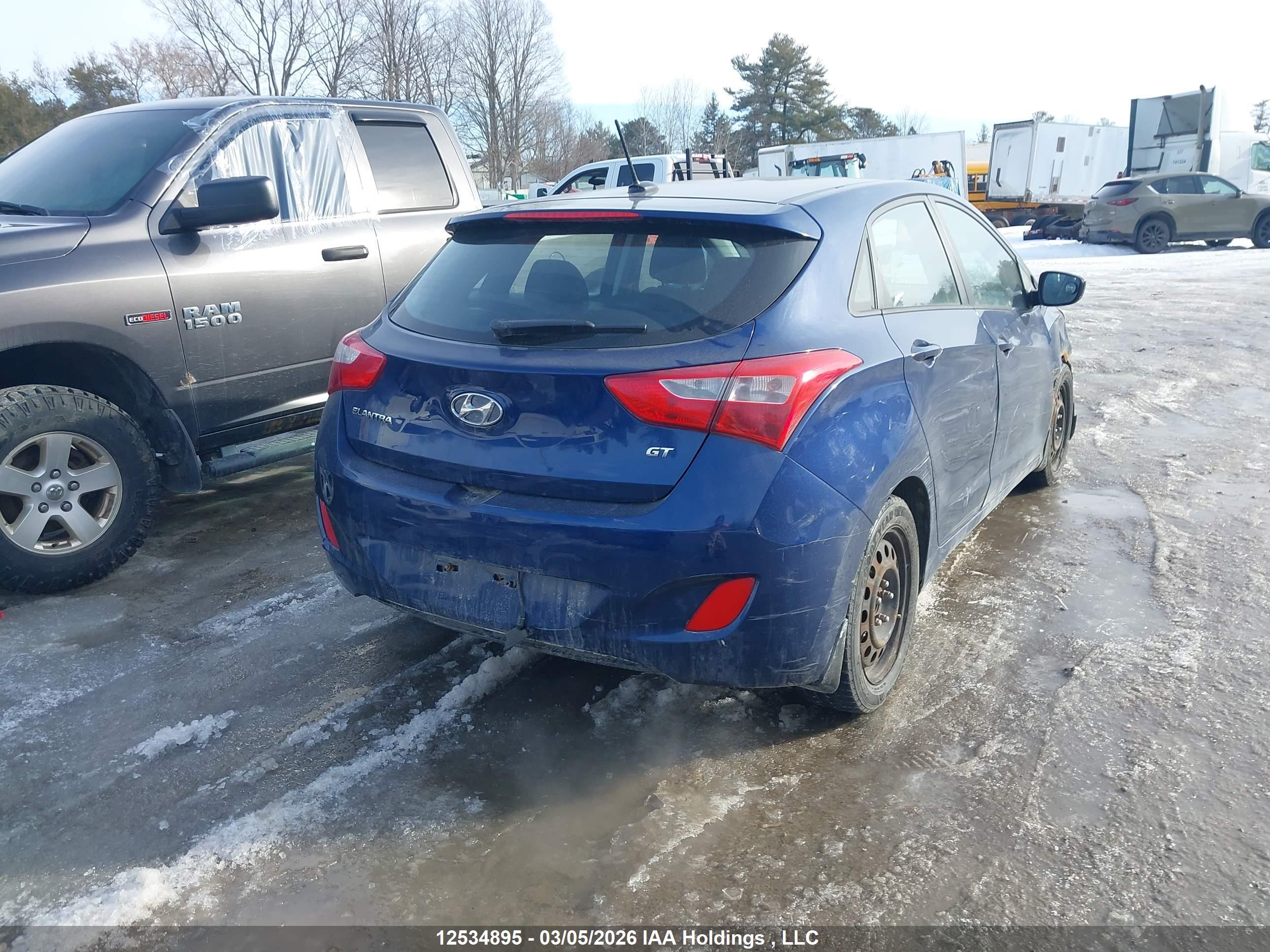 HYUNDAI ELANTRA image 4