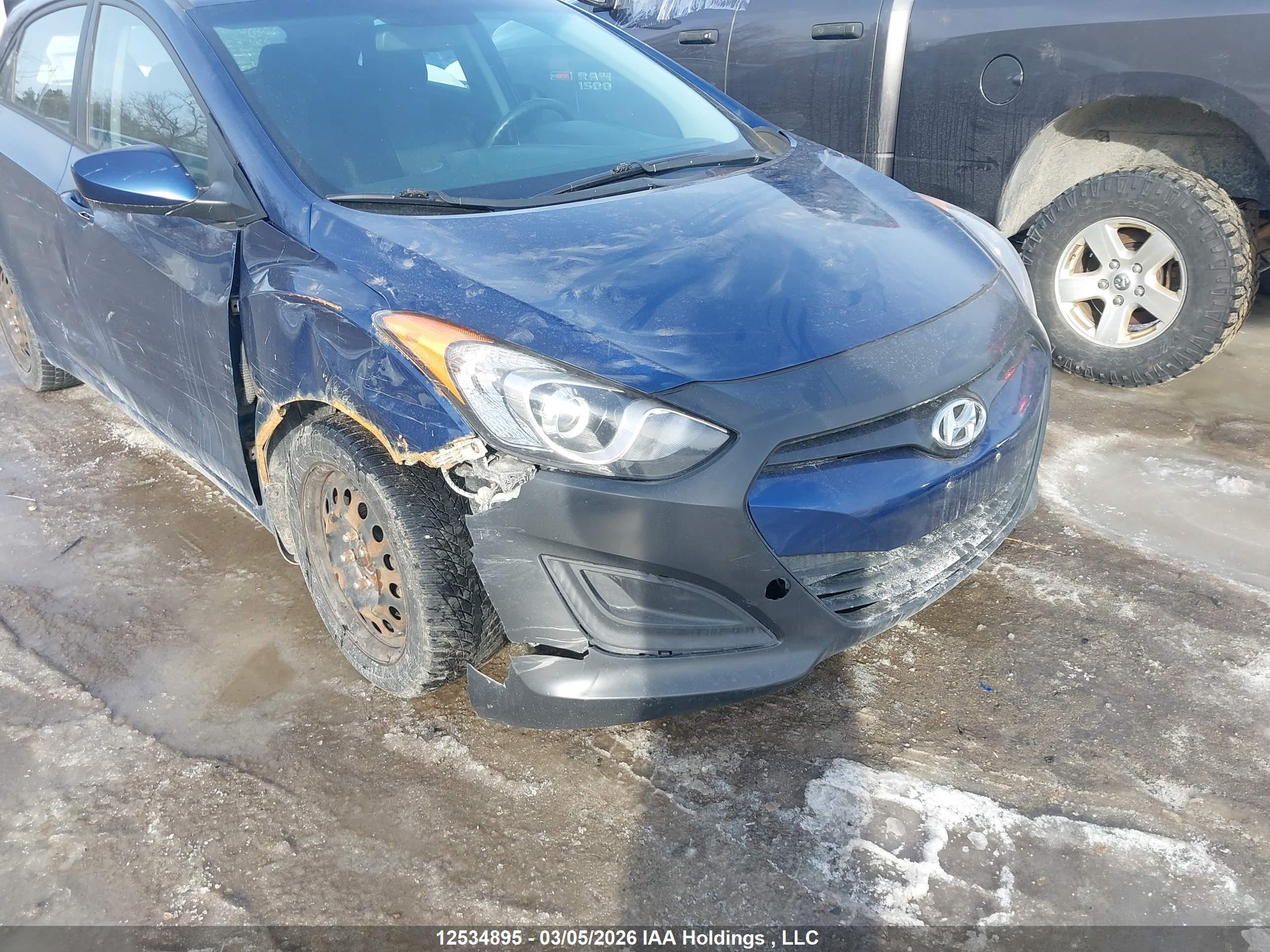HYUNDAI ELANTRA image 6