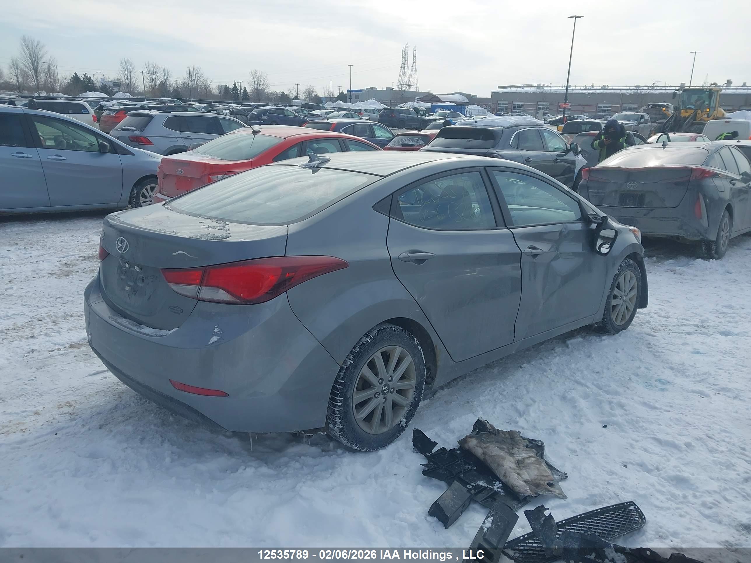 HYUNDAI ELANTRA image 4