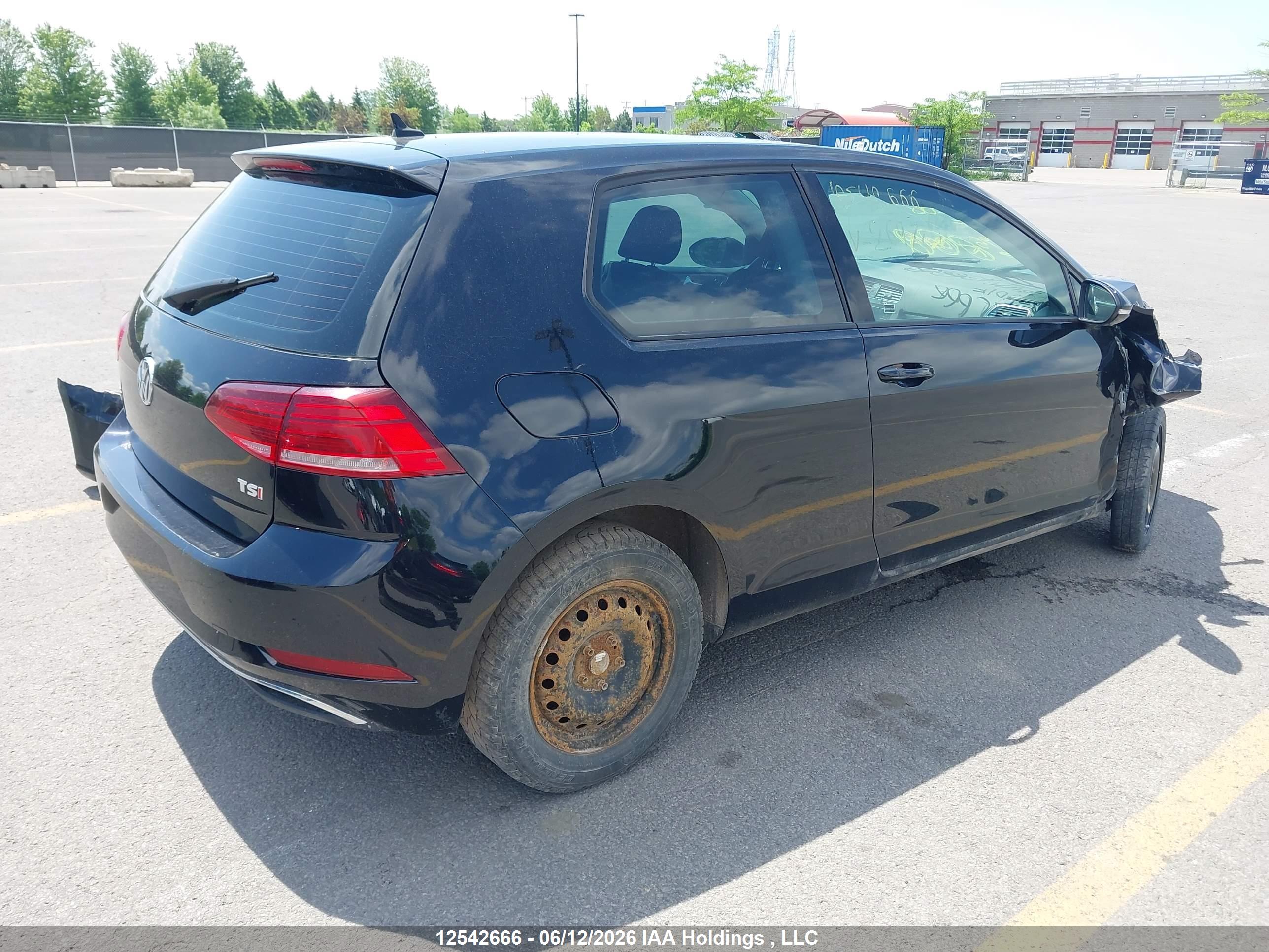VOLKSWAGEN GOLF image 4