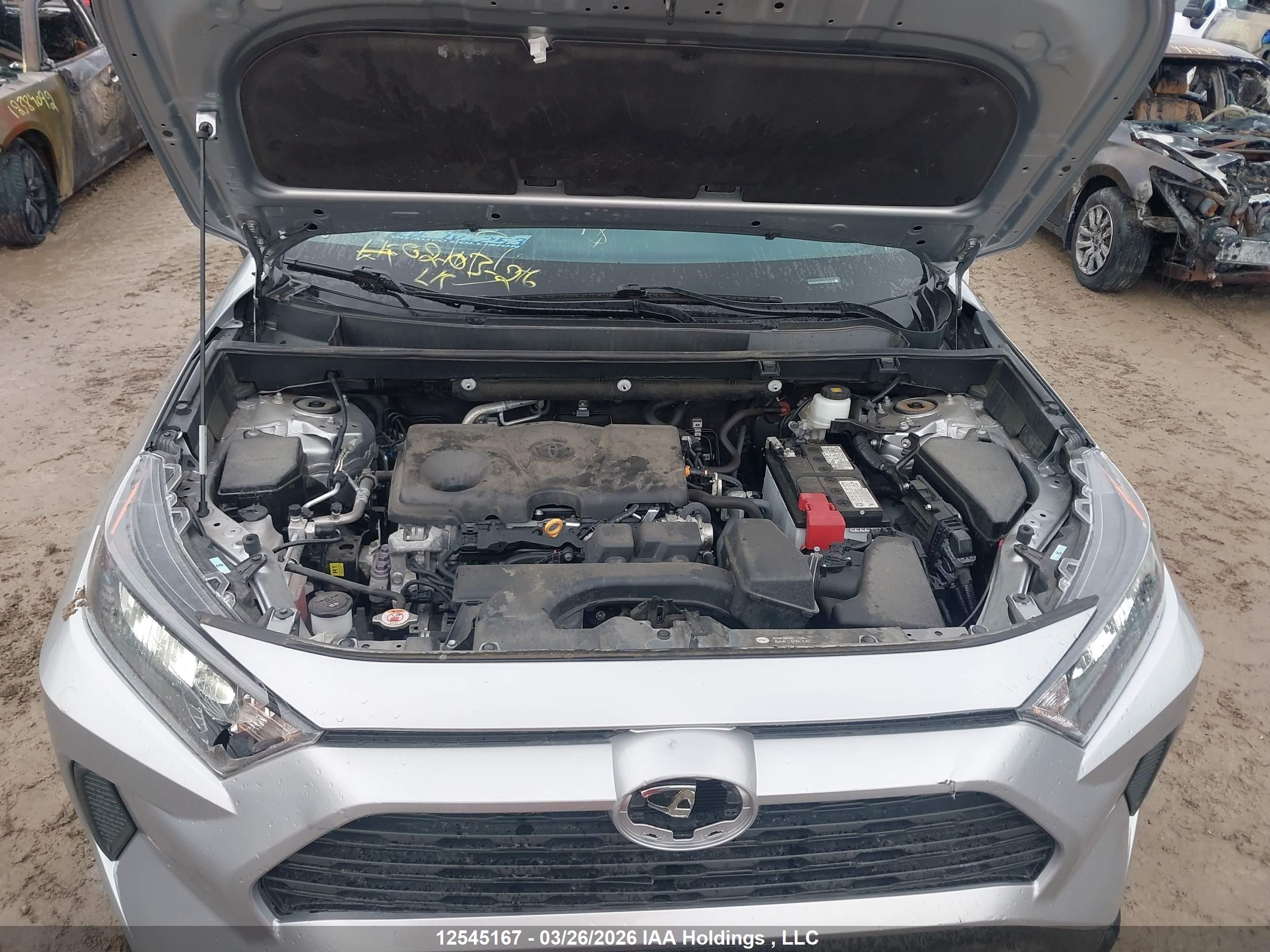 TOYOTA RAV4 image 10