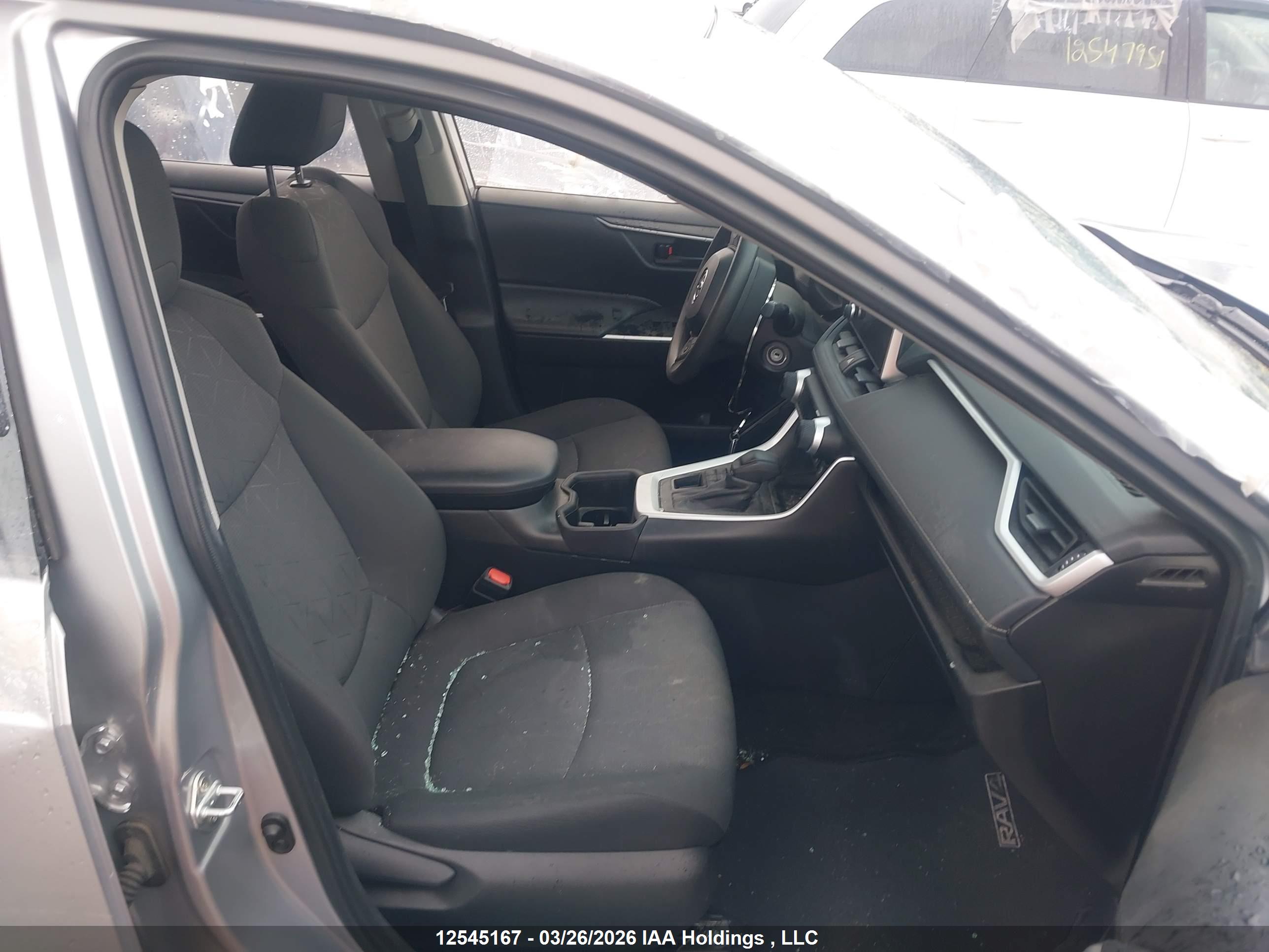 TOYOTA RAV4 image 5