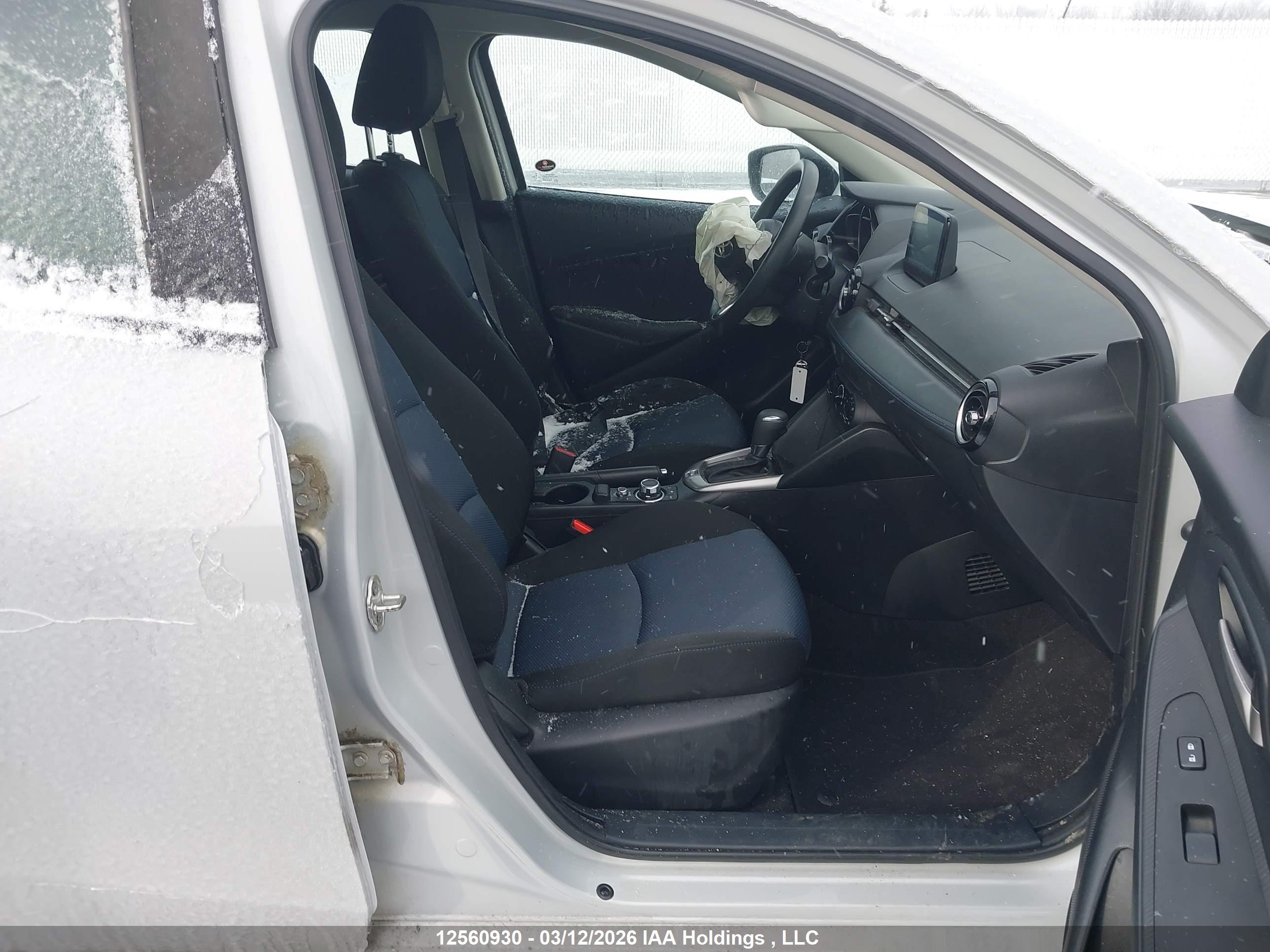 TOYOTA YARIS image 5