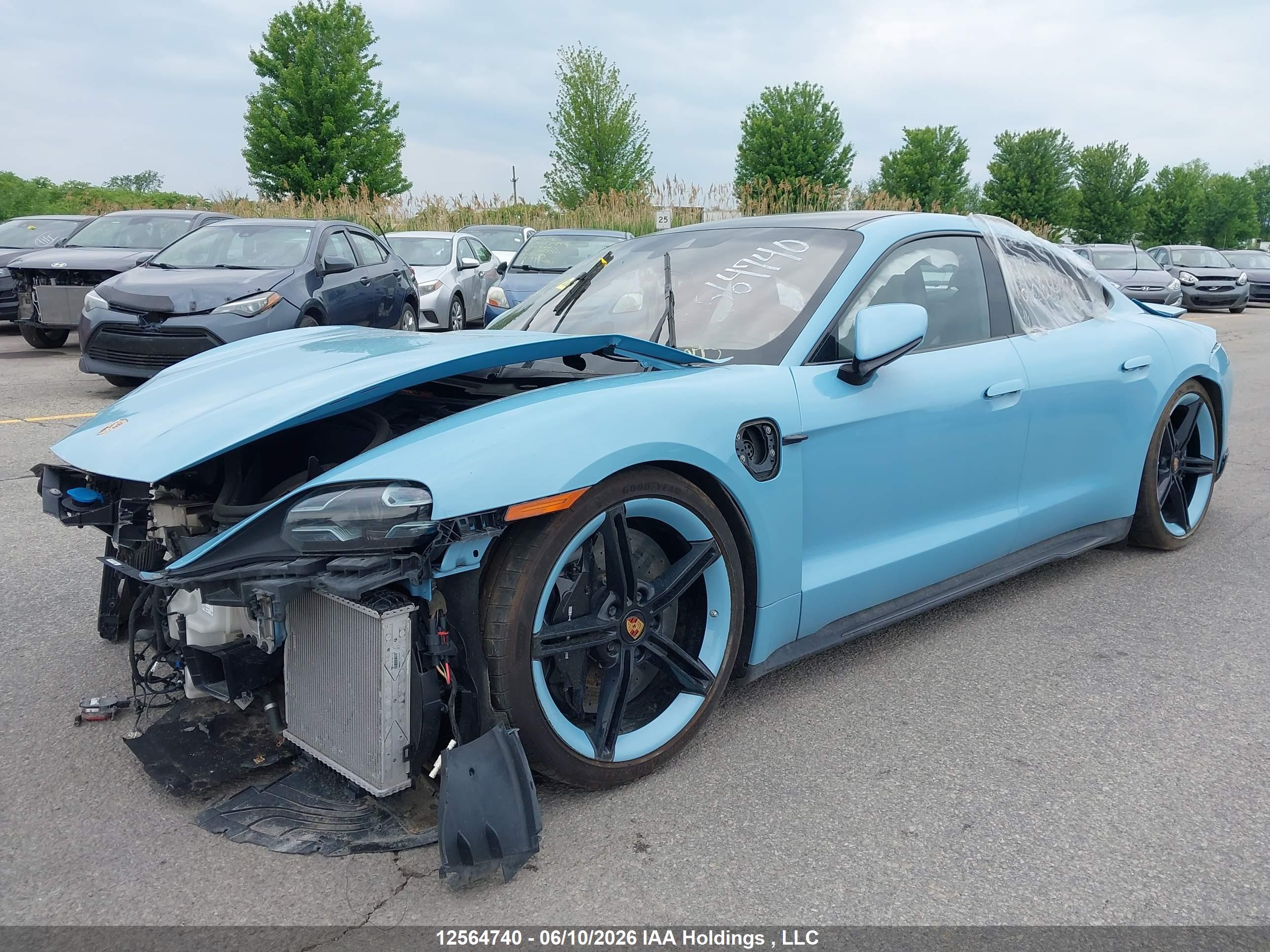 PORSCHE TAYCAN image 2