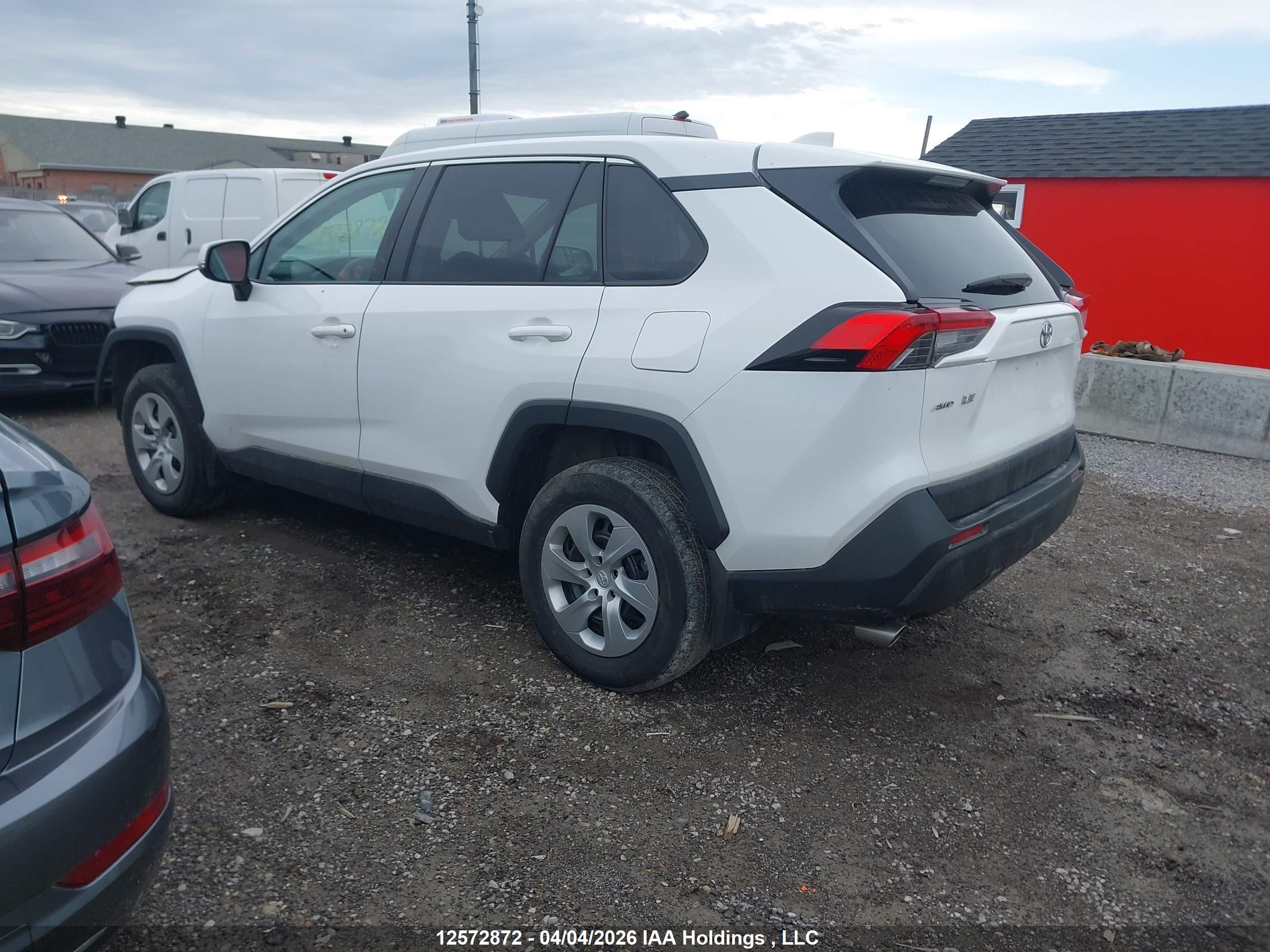 TOYOTA RAV4 image 3