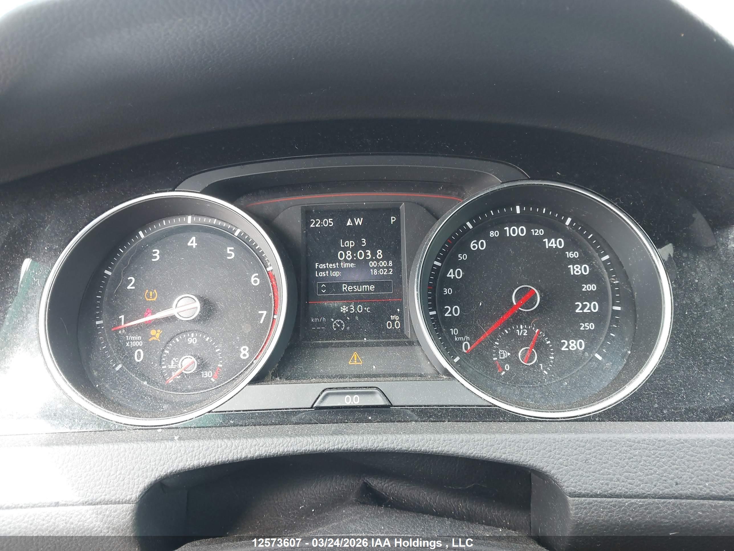 VOLKSWAGEN GTI image 7