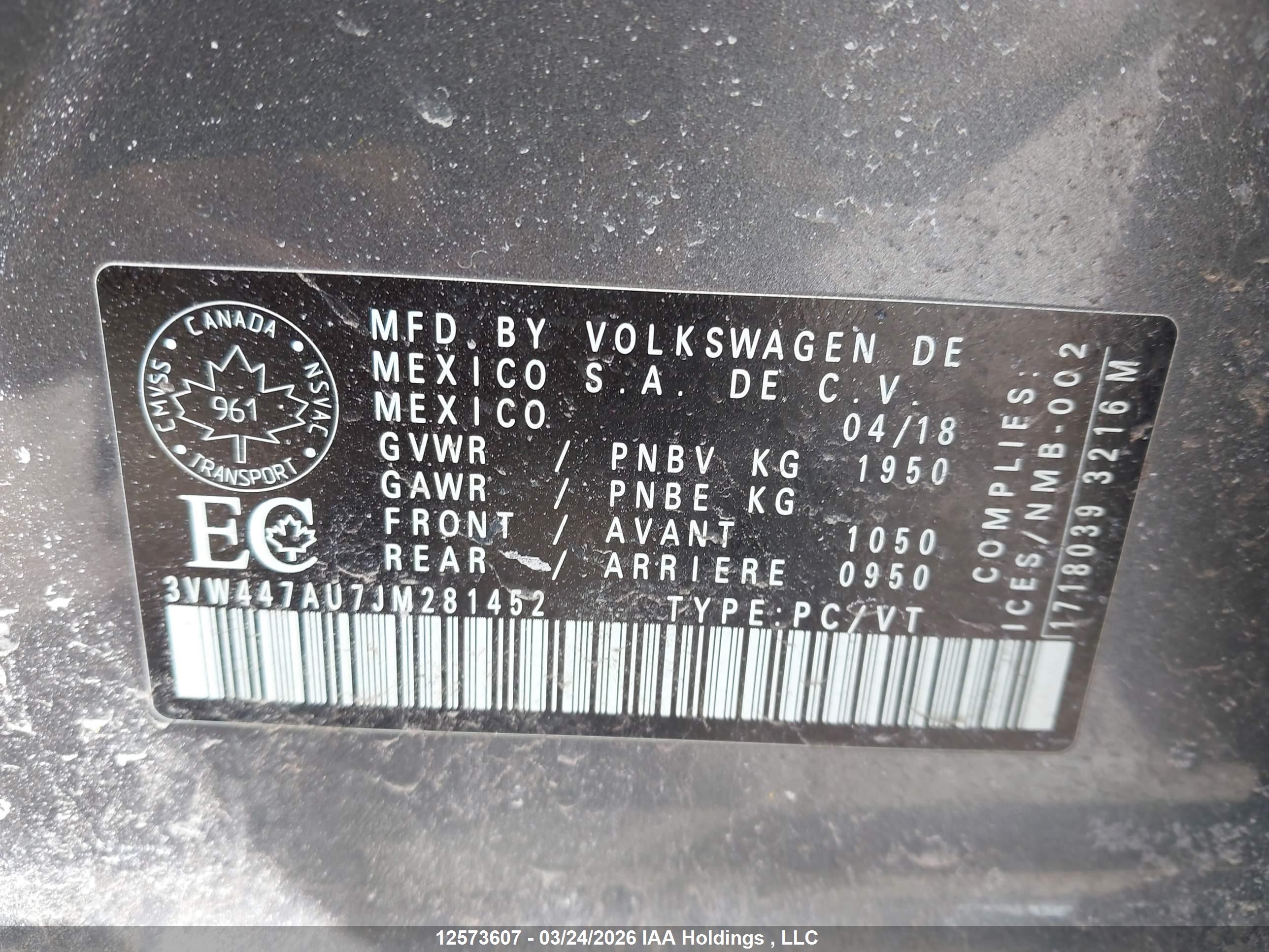 VOLKSWAGEN GTI image 9