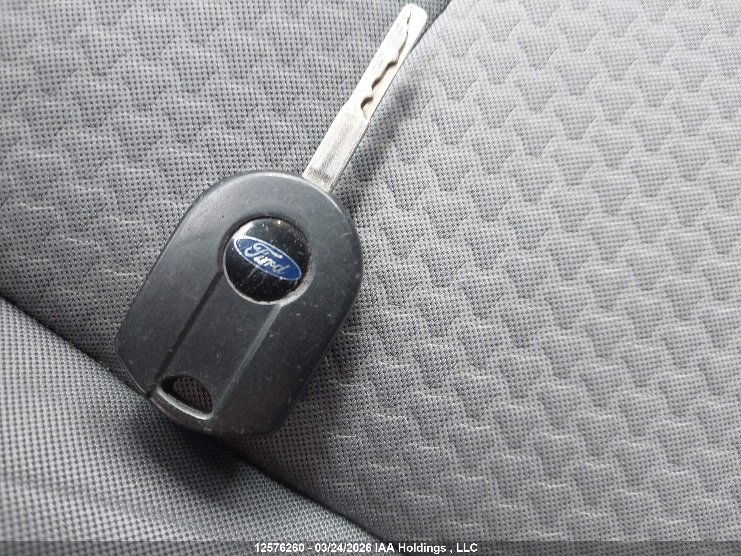 FORD ESCAPE image 11