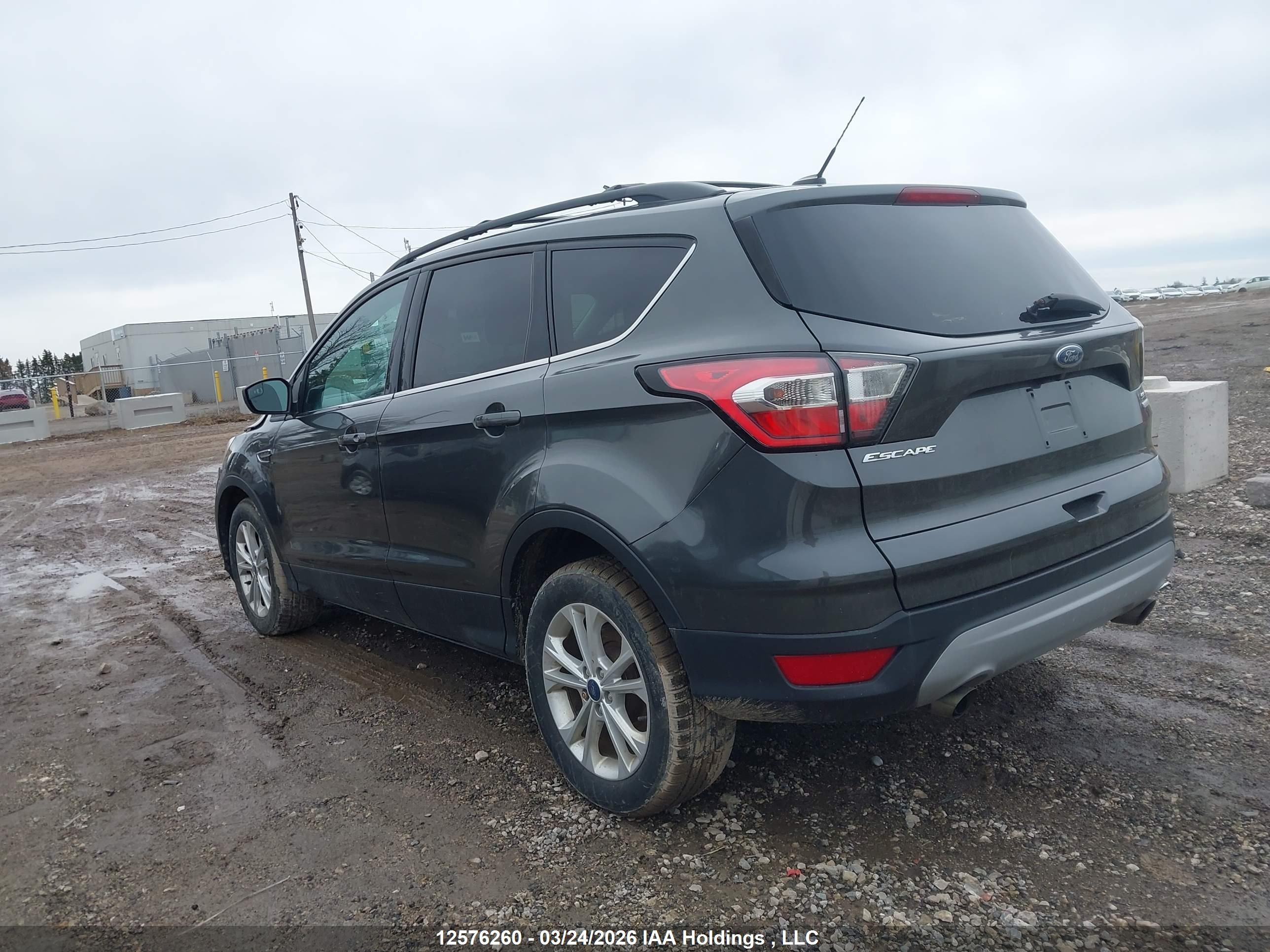 FORD ESCAPE image 3