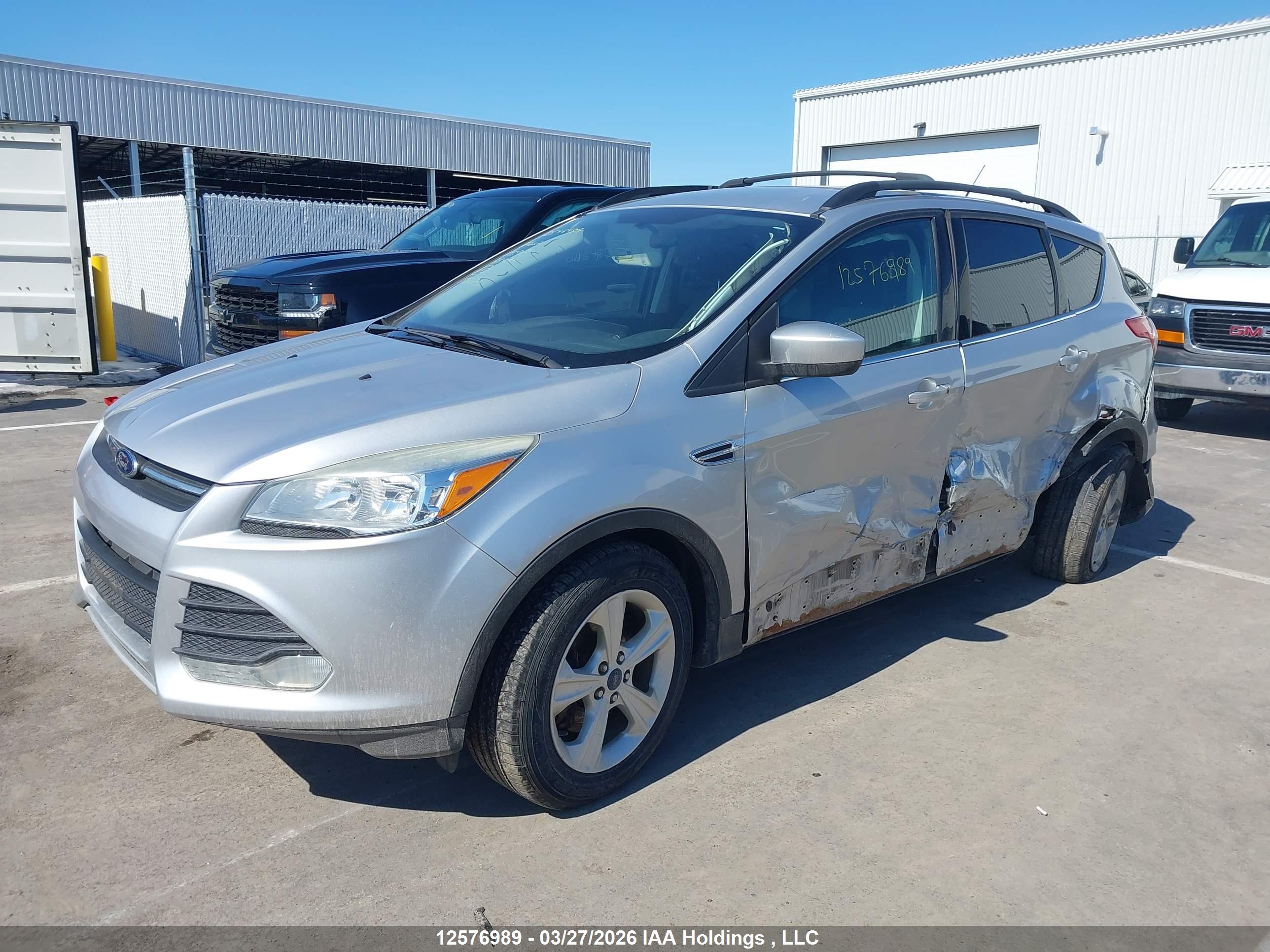 FORD ESCAPE image 2