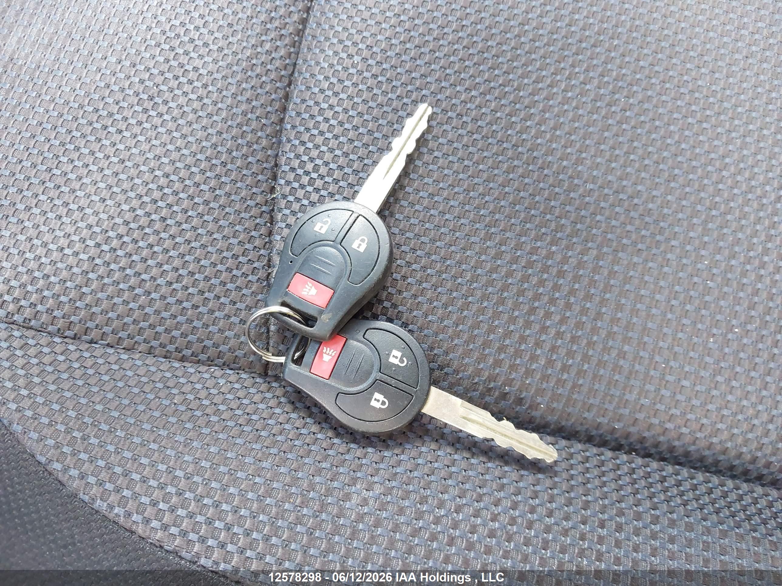 NISSAN ROGUE image 11
