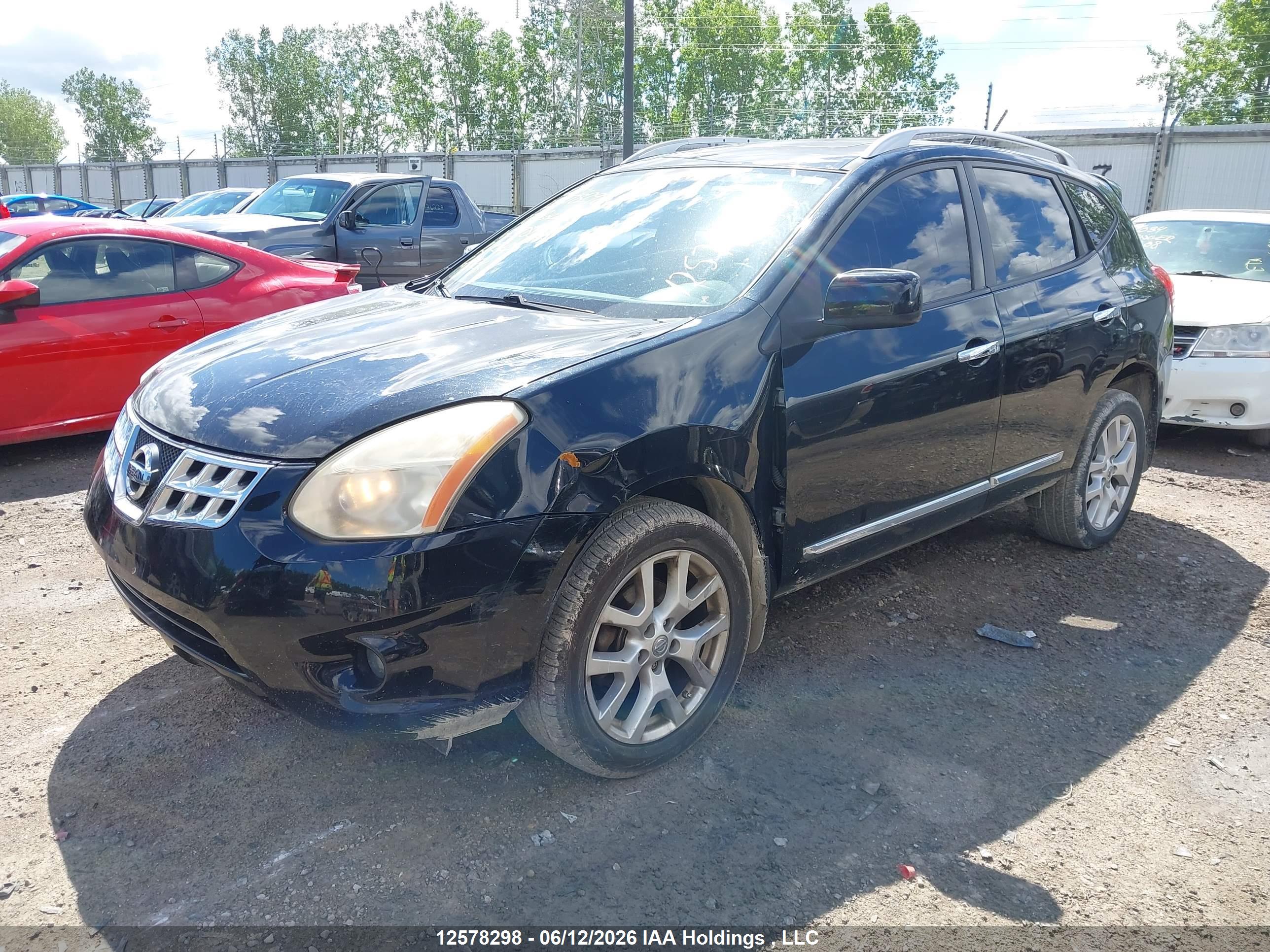 NISSAN ROGUE image 2