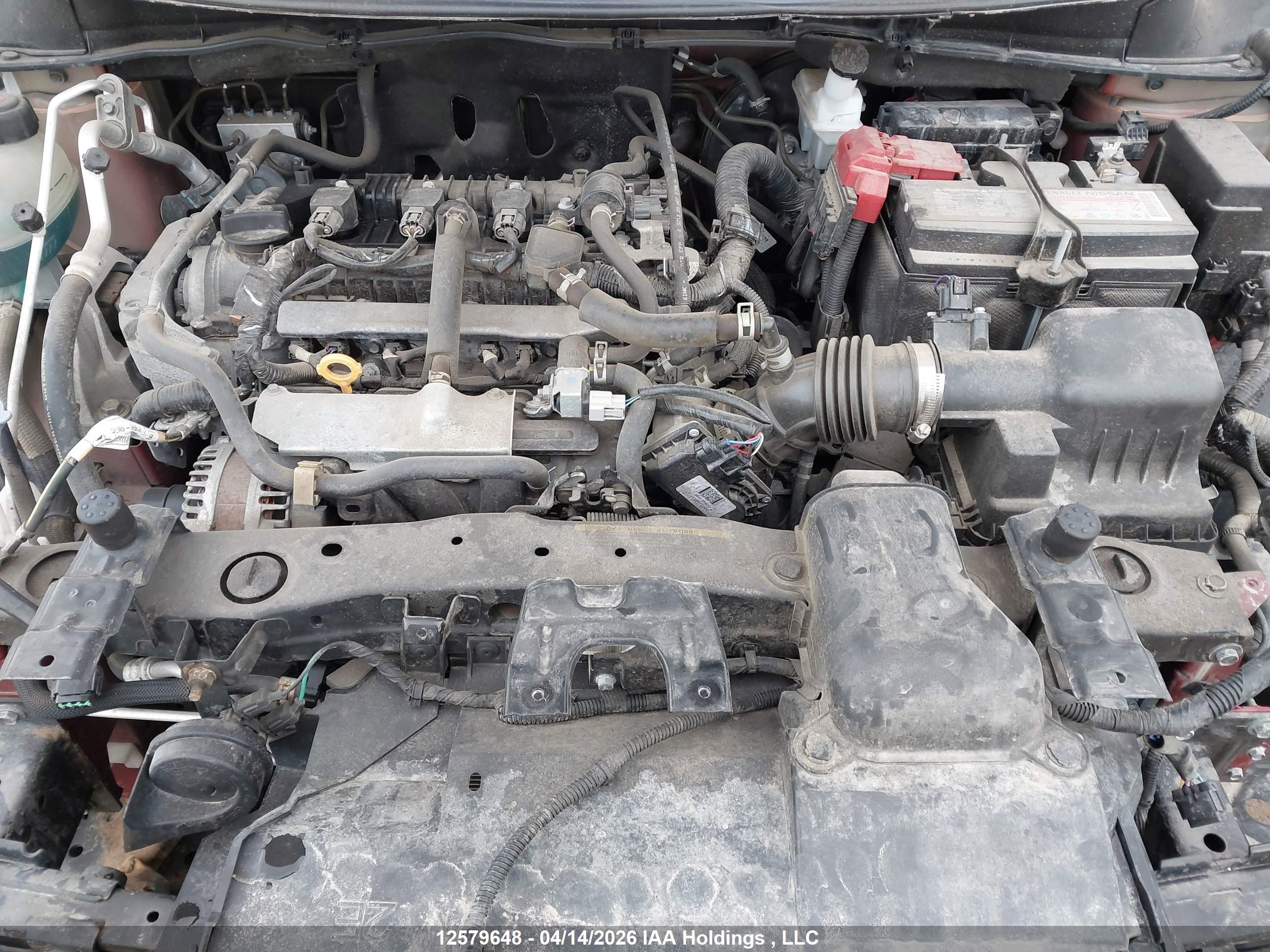 NISSAN VERSA image 10