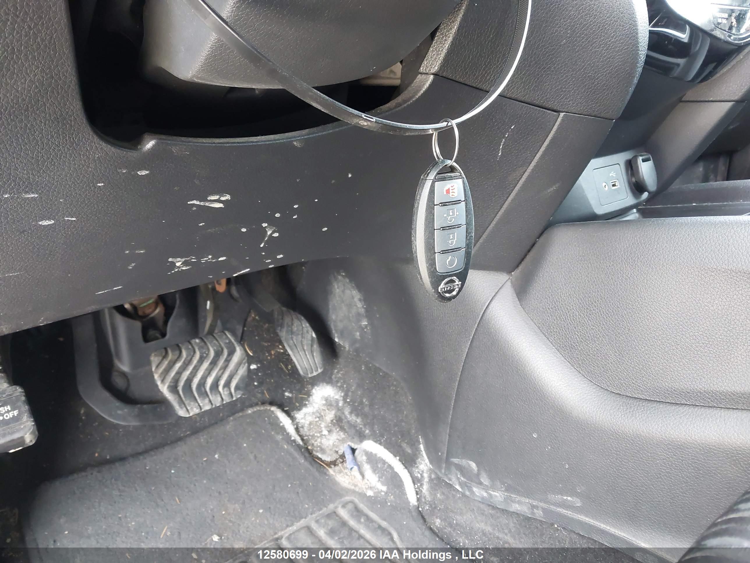 NISSAN ROGUE image 11
