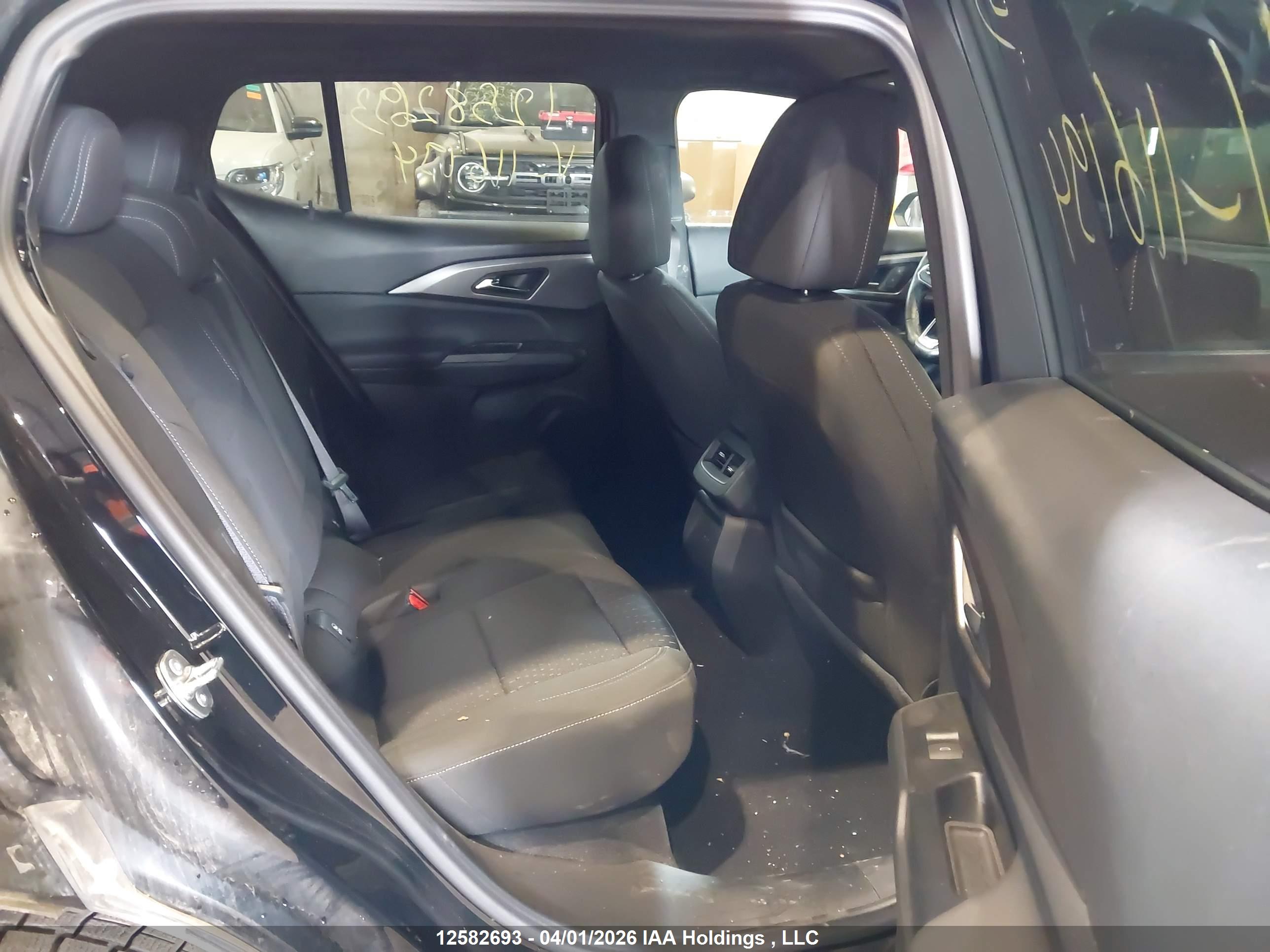 CHEVROLET EQUINOX image 8