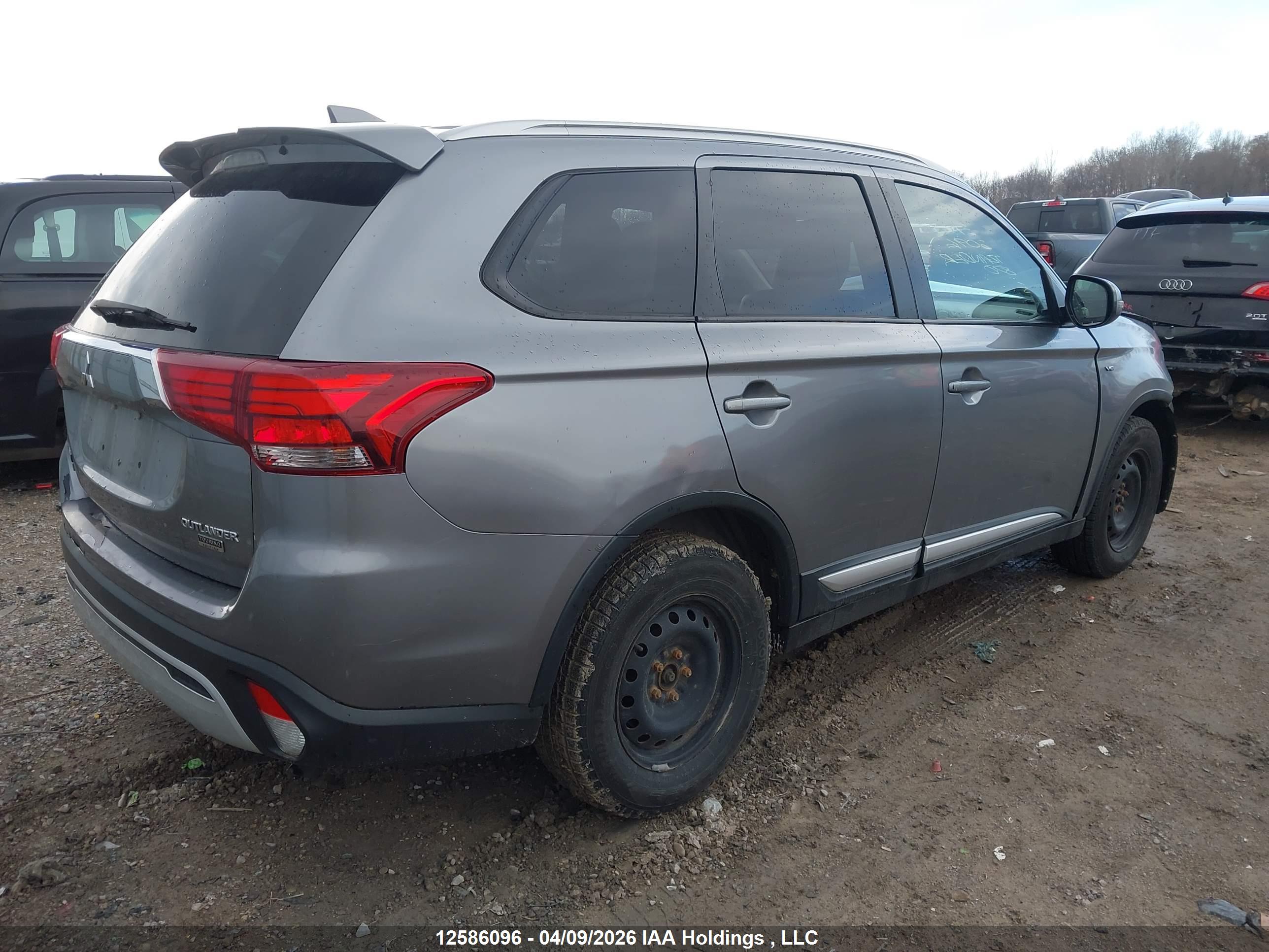 MITSUBISHI OUTLANDER image 4