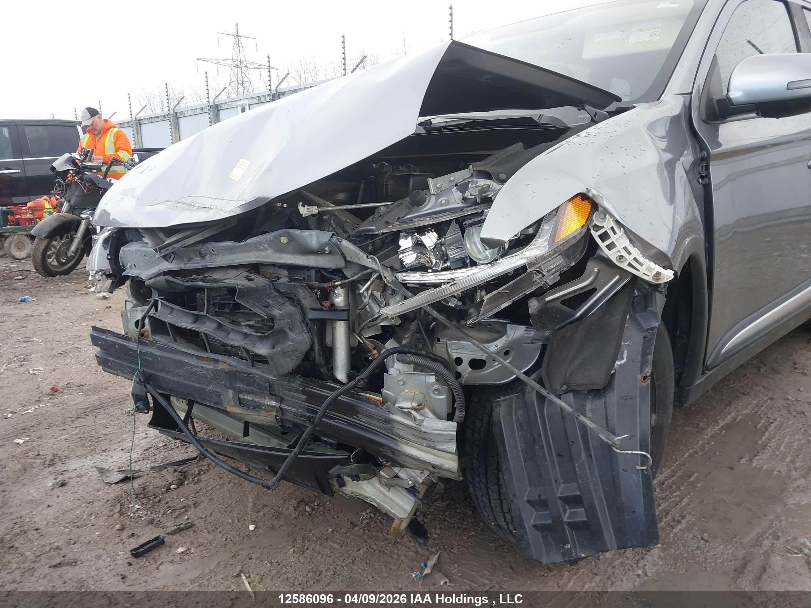 MITSUBISHI OUTLANDER image 6