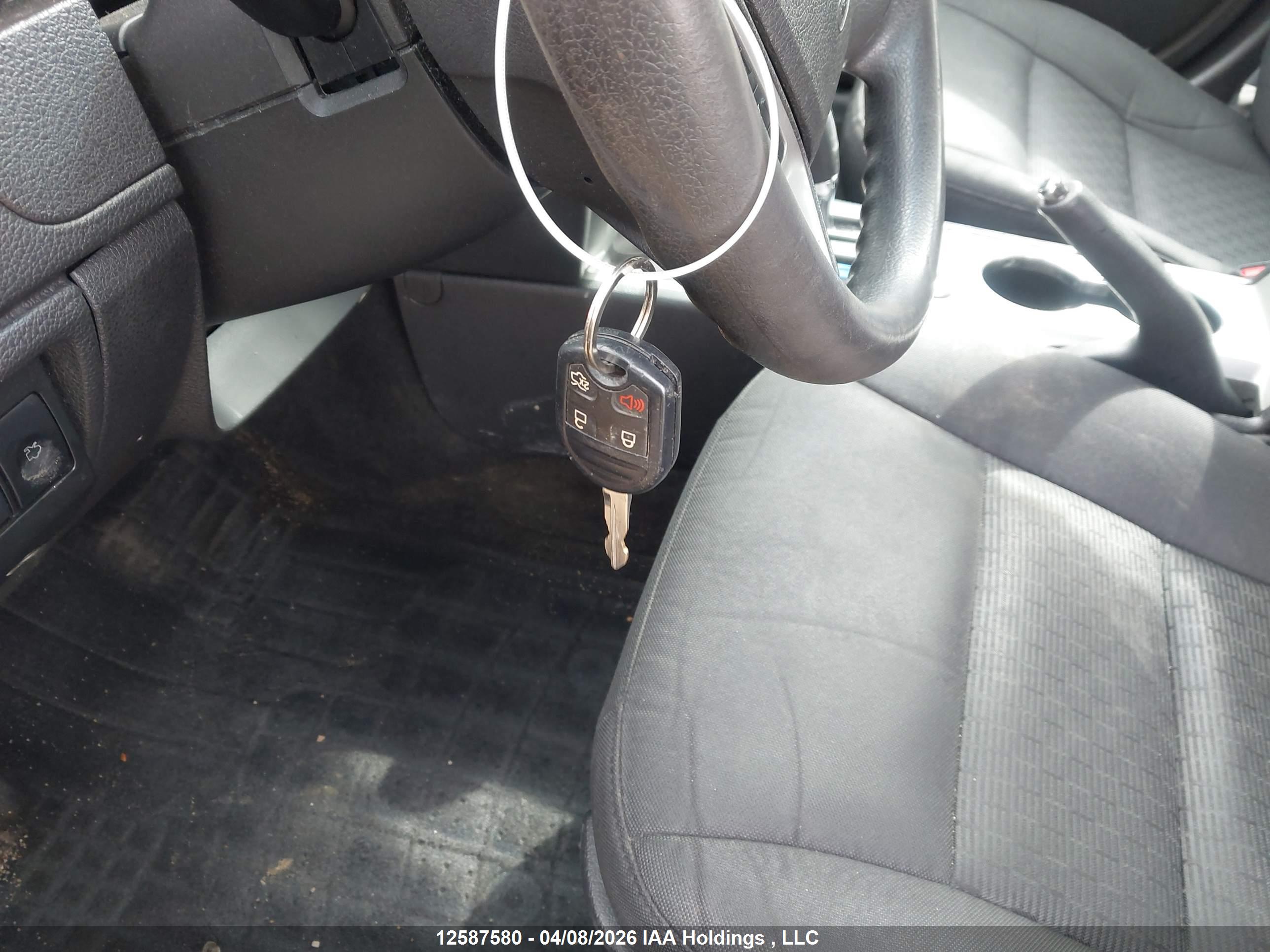 FORD FUSION image 11