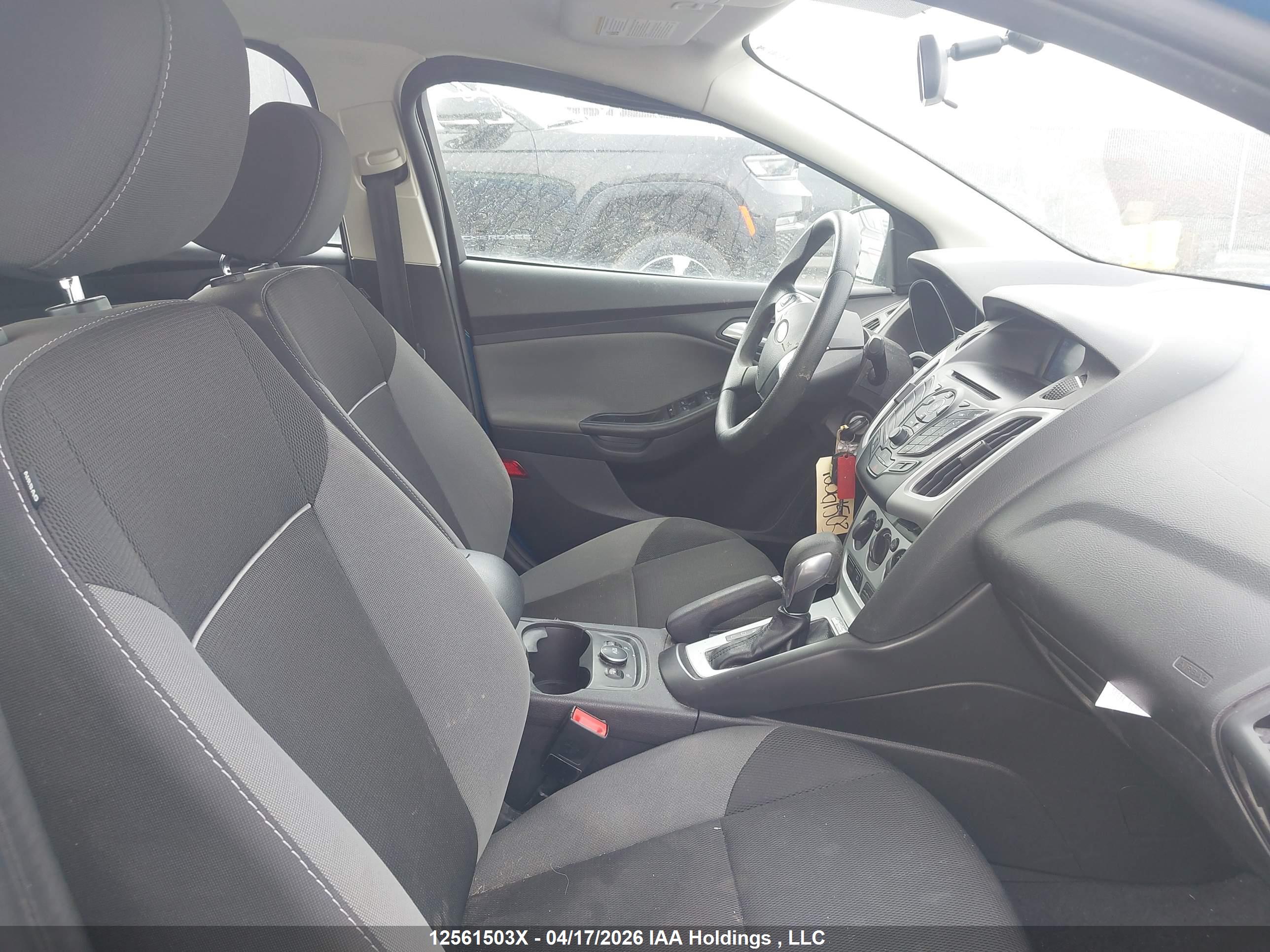 FORD FOCUS image 5