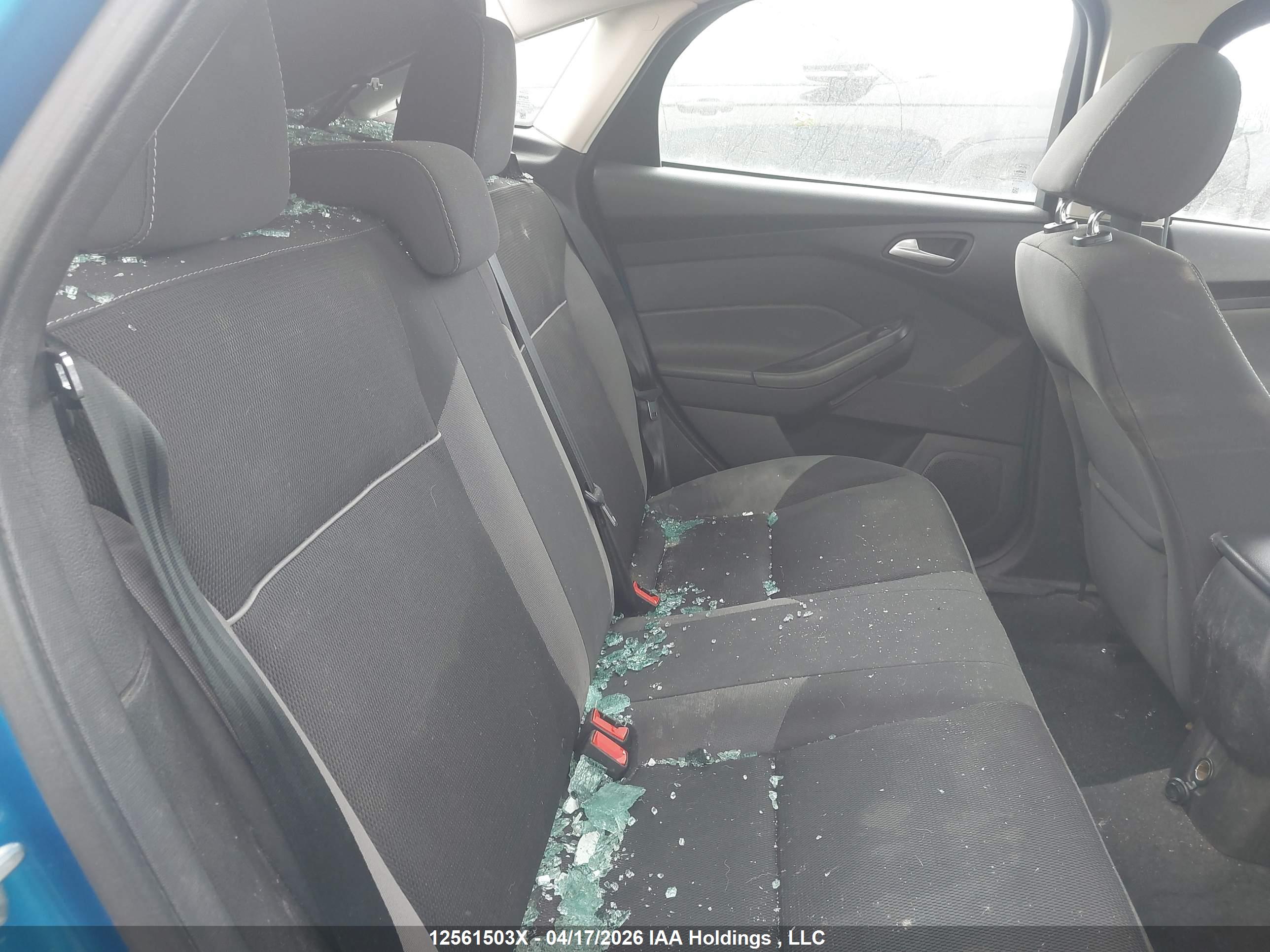 FORD FOCUS image 8