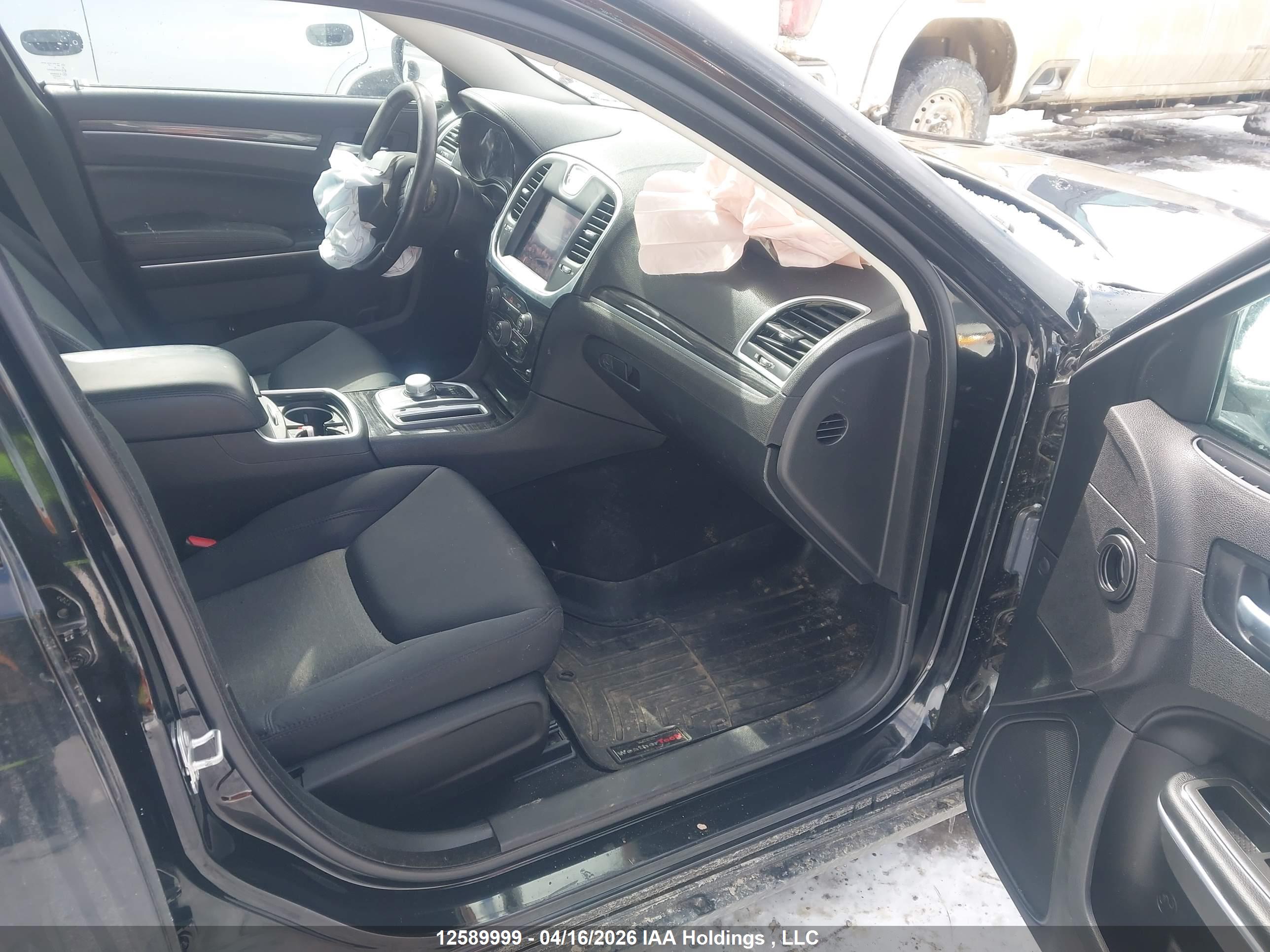 CHRYSLER 300 image 5