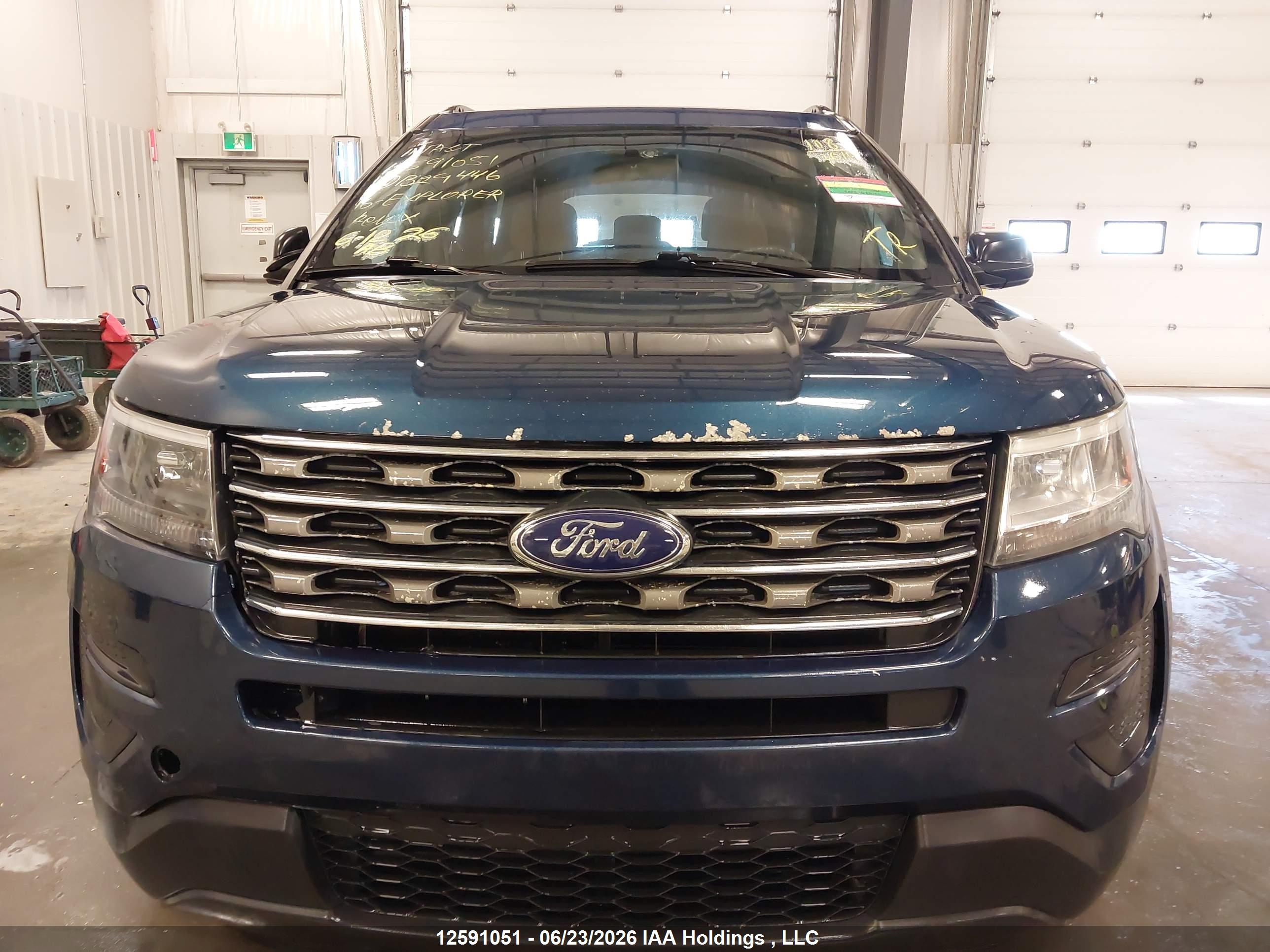 FORD EXPLORER image 6