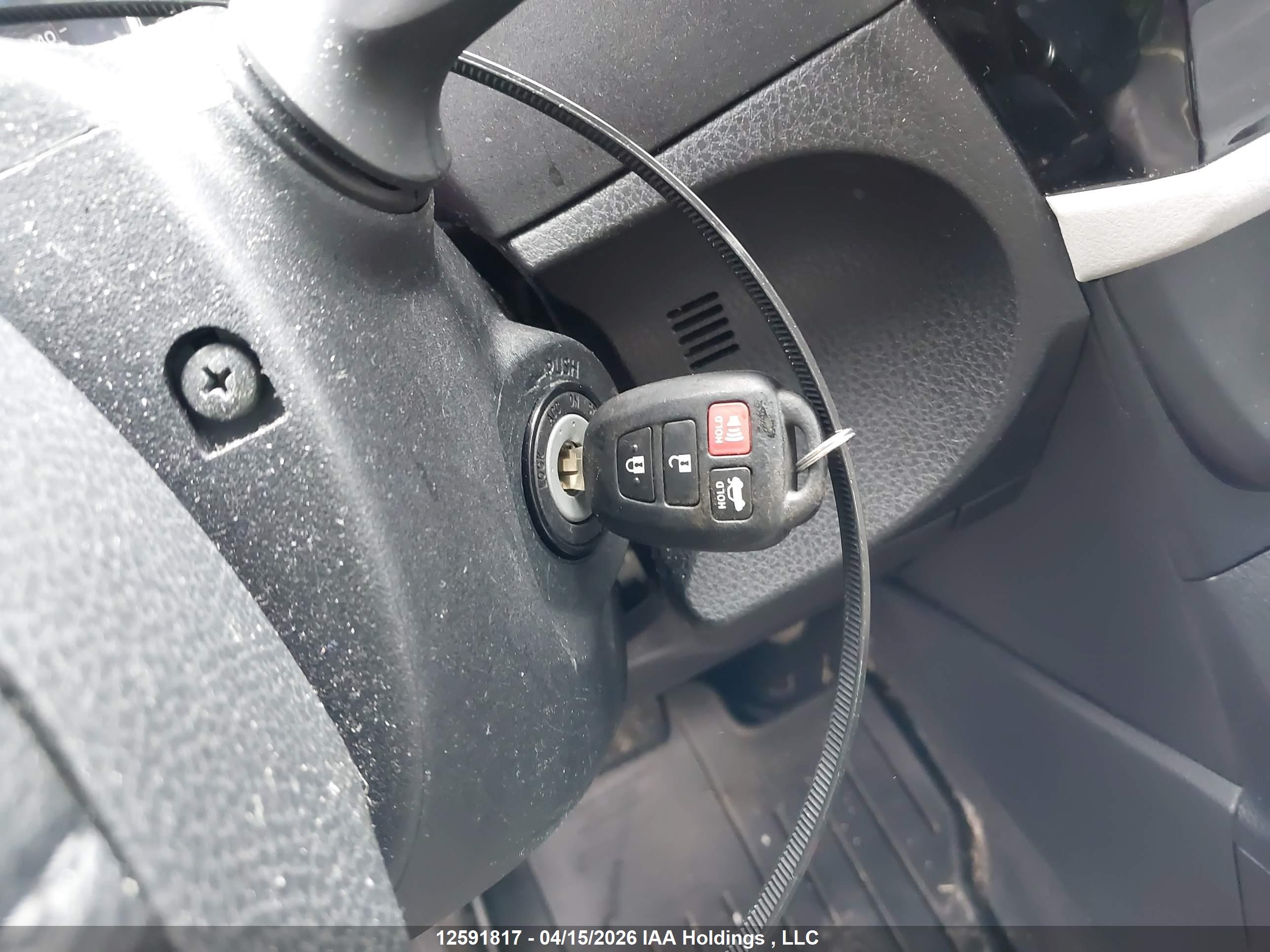 TOYOTA COROLLA image 11