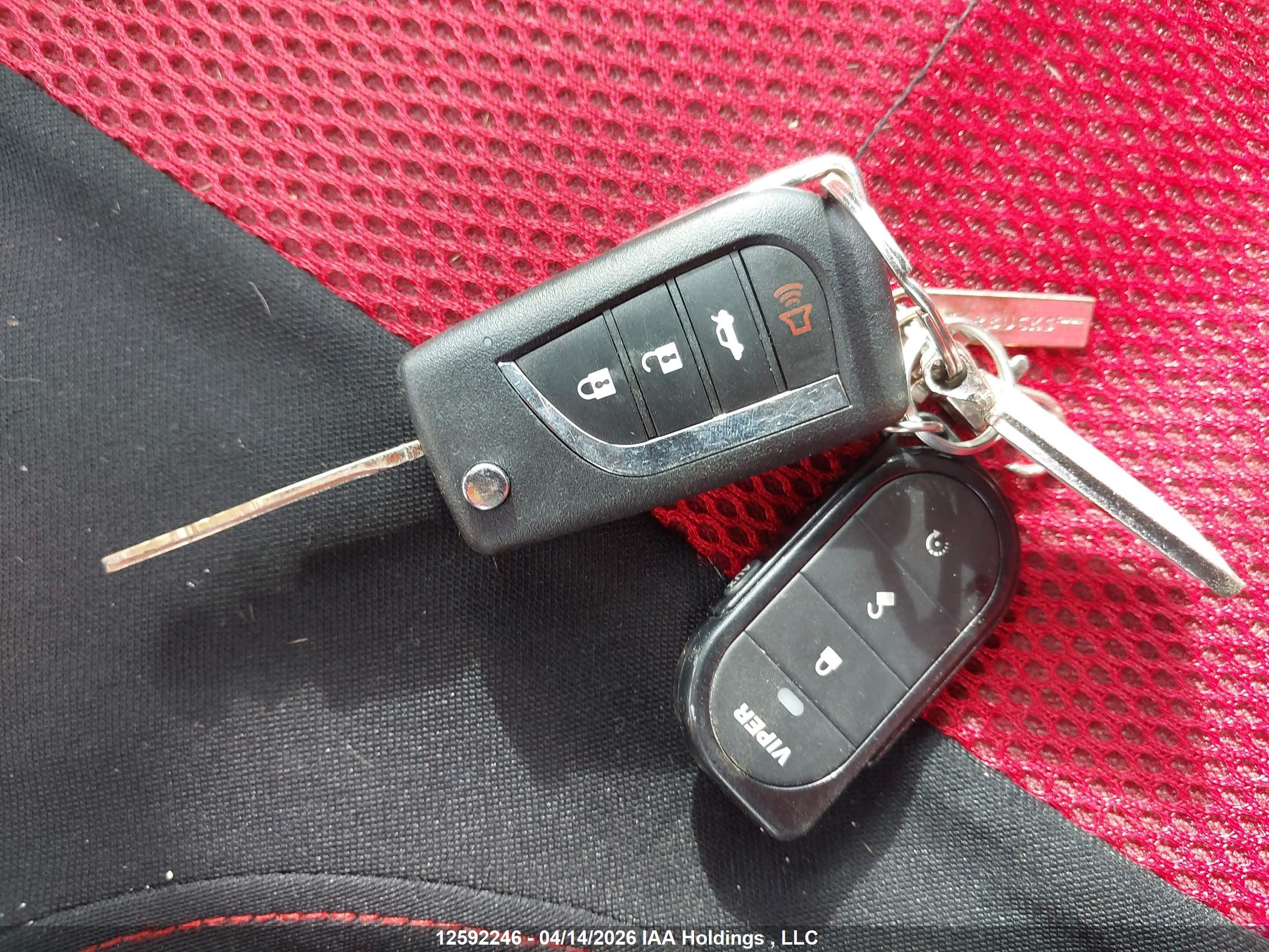 MITSUBISHI RVR image 10