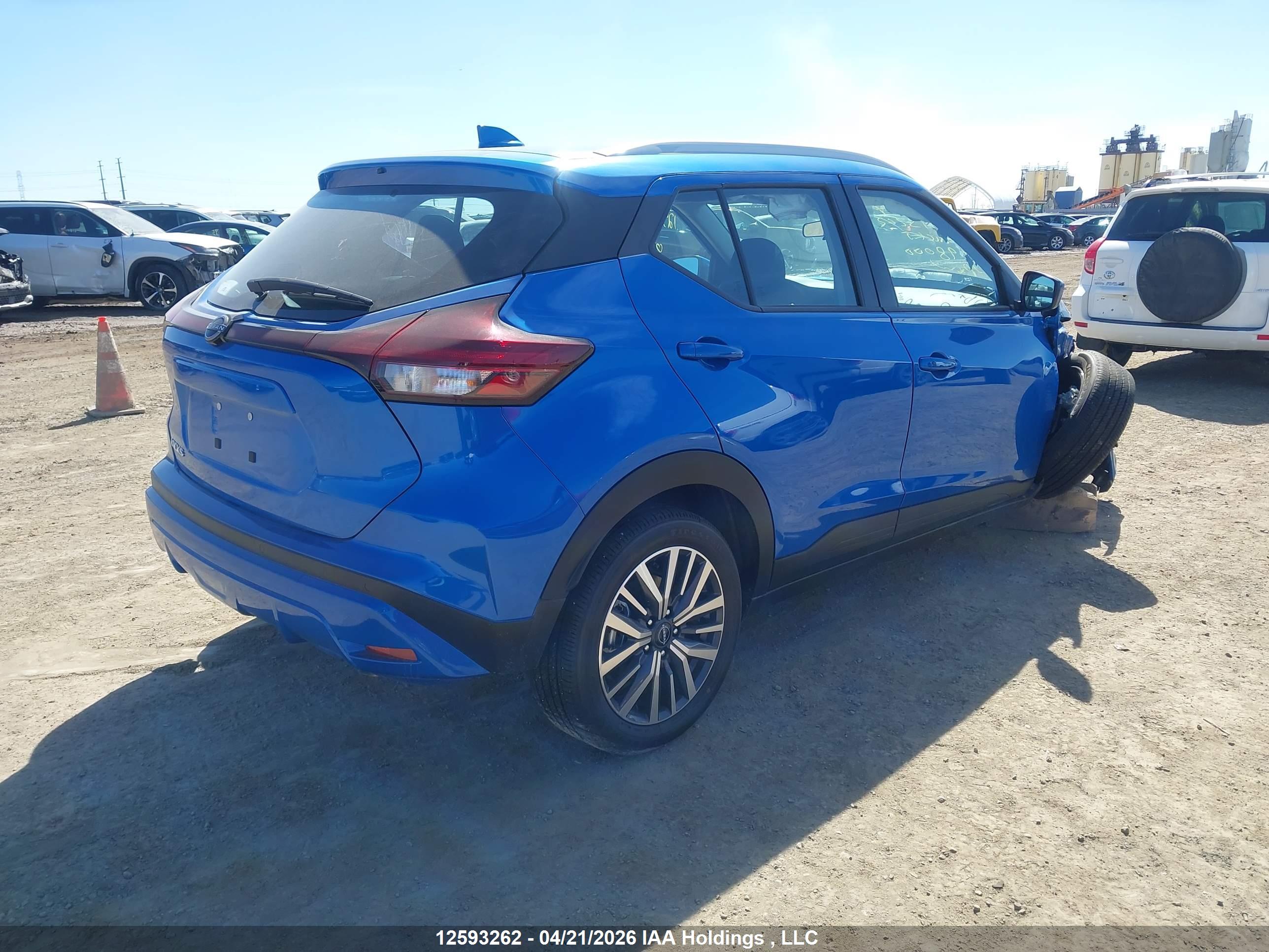 NISSAN KICKS image 4