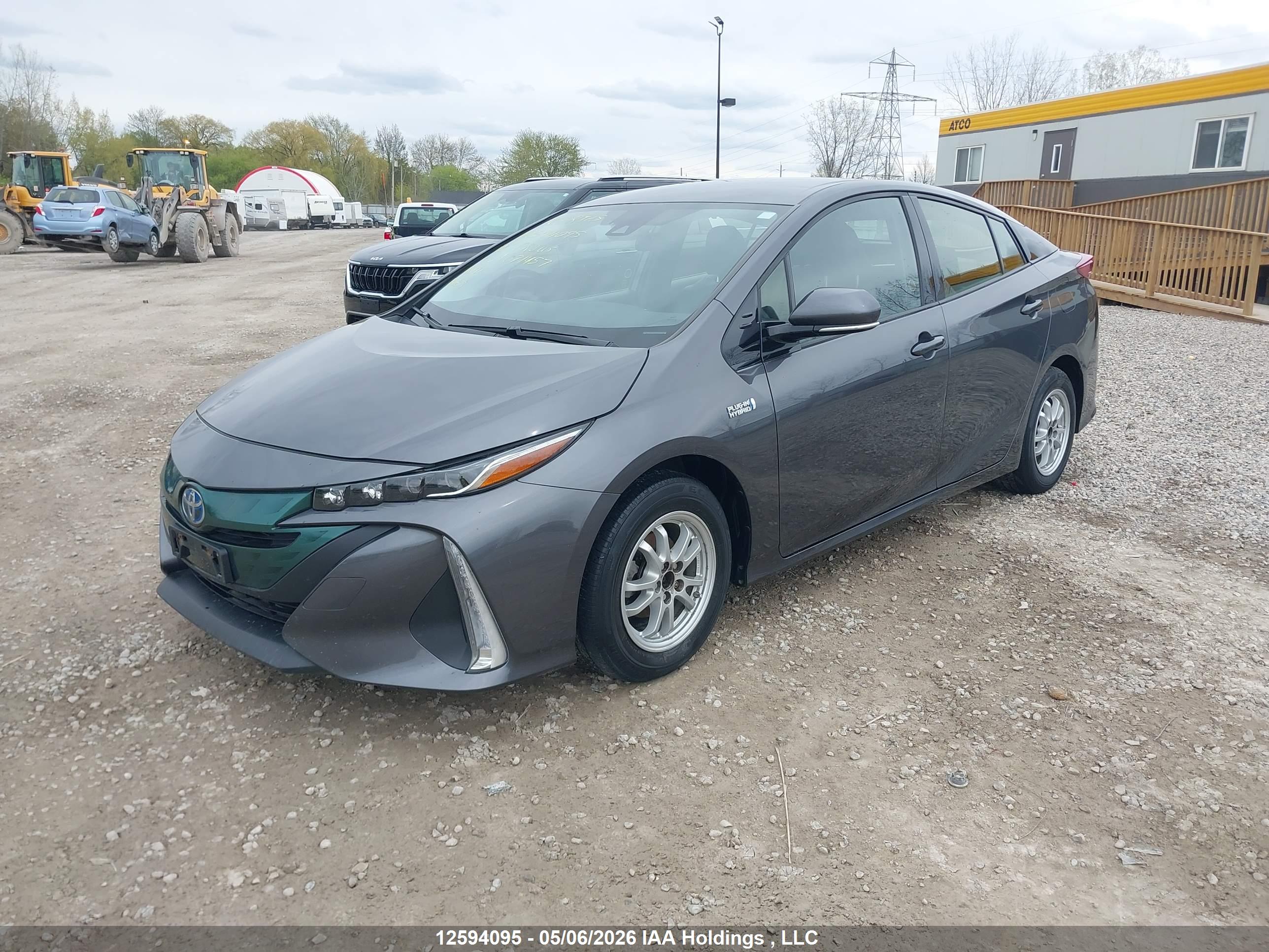 TOYOTA PRIUS image 2