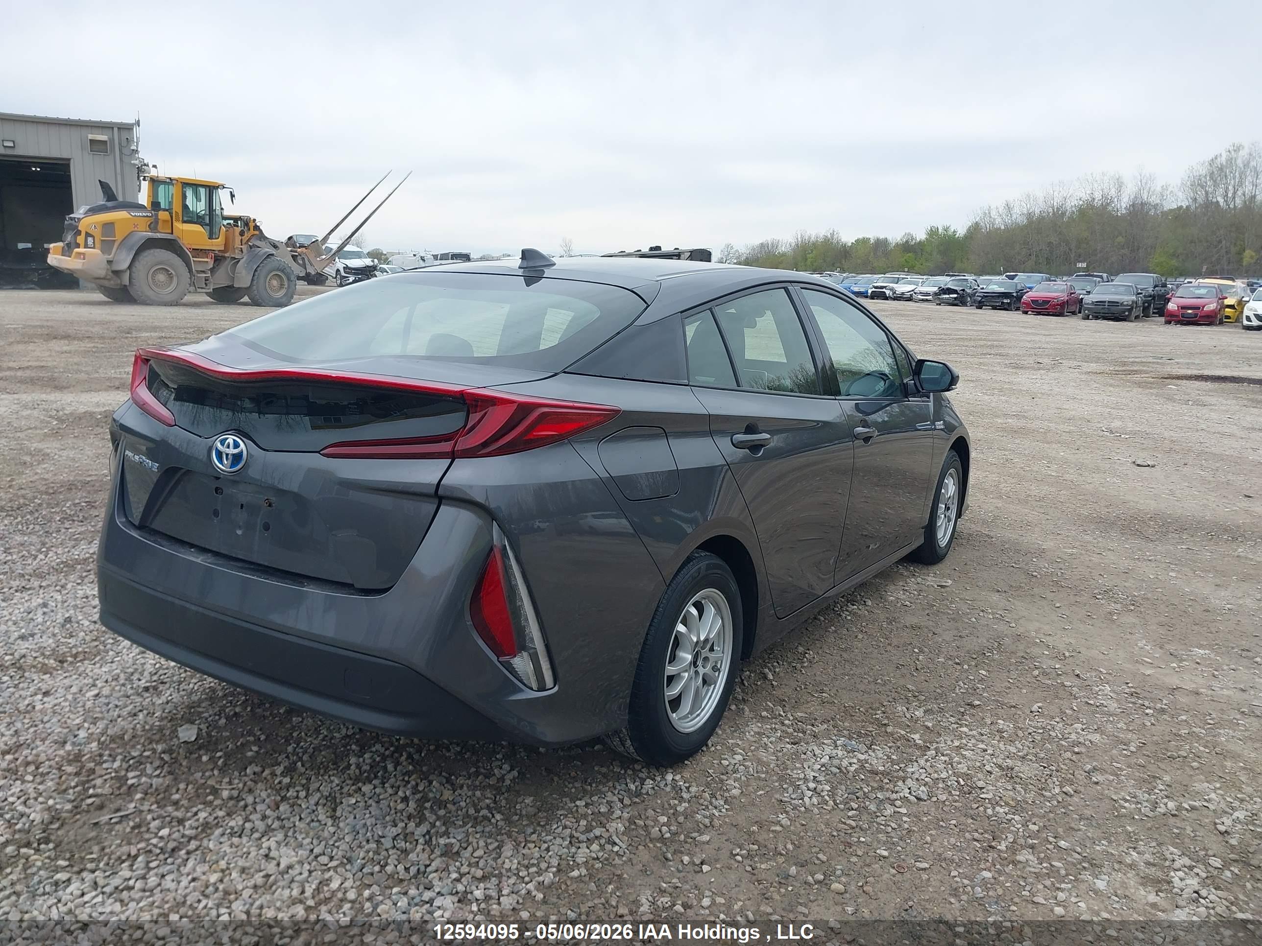 TOYOTA PRIUS image 4