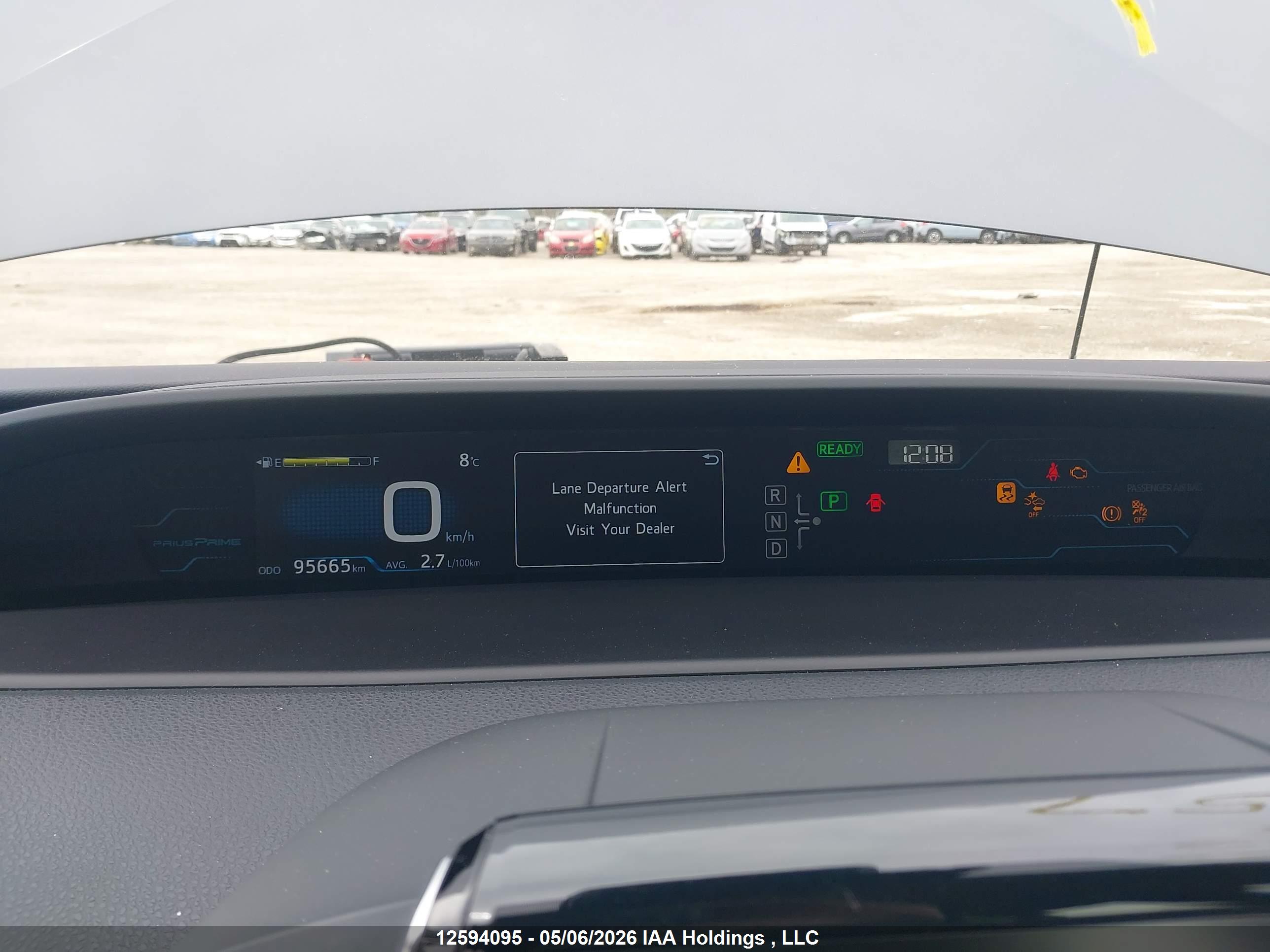 TOYOTA PRIUS image 7