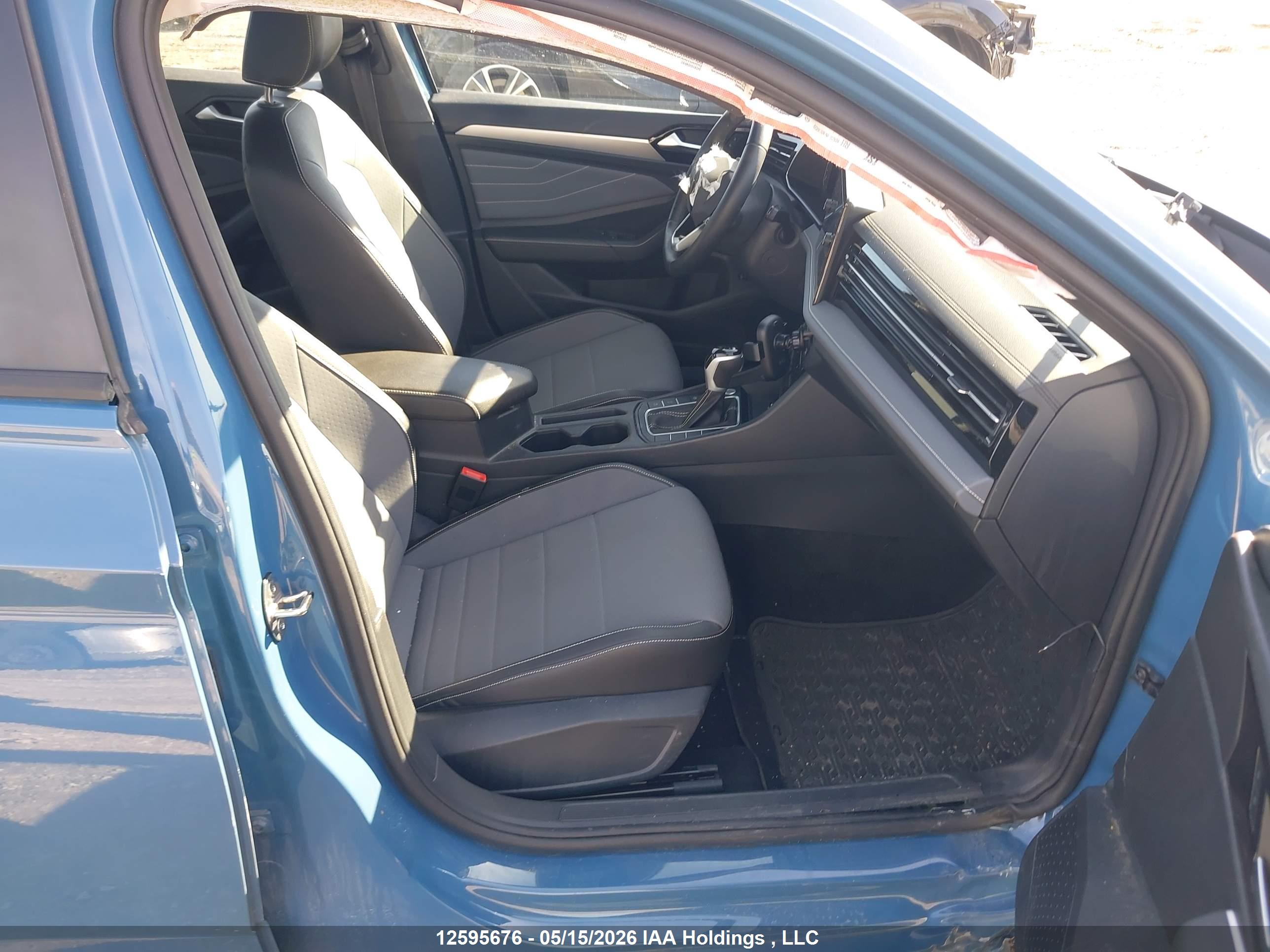 VOLKSWAGEN JETTA image 5