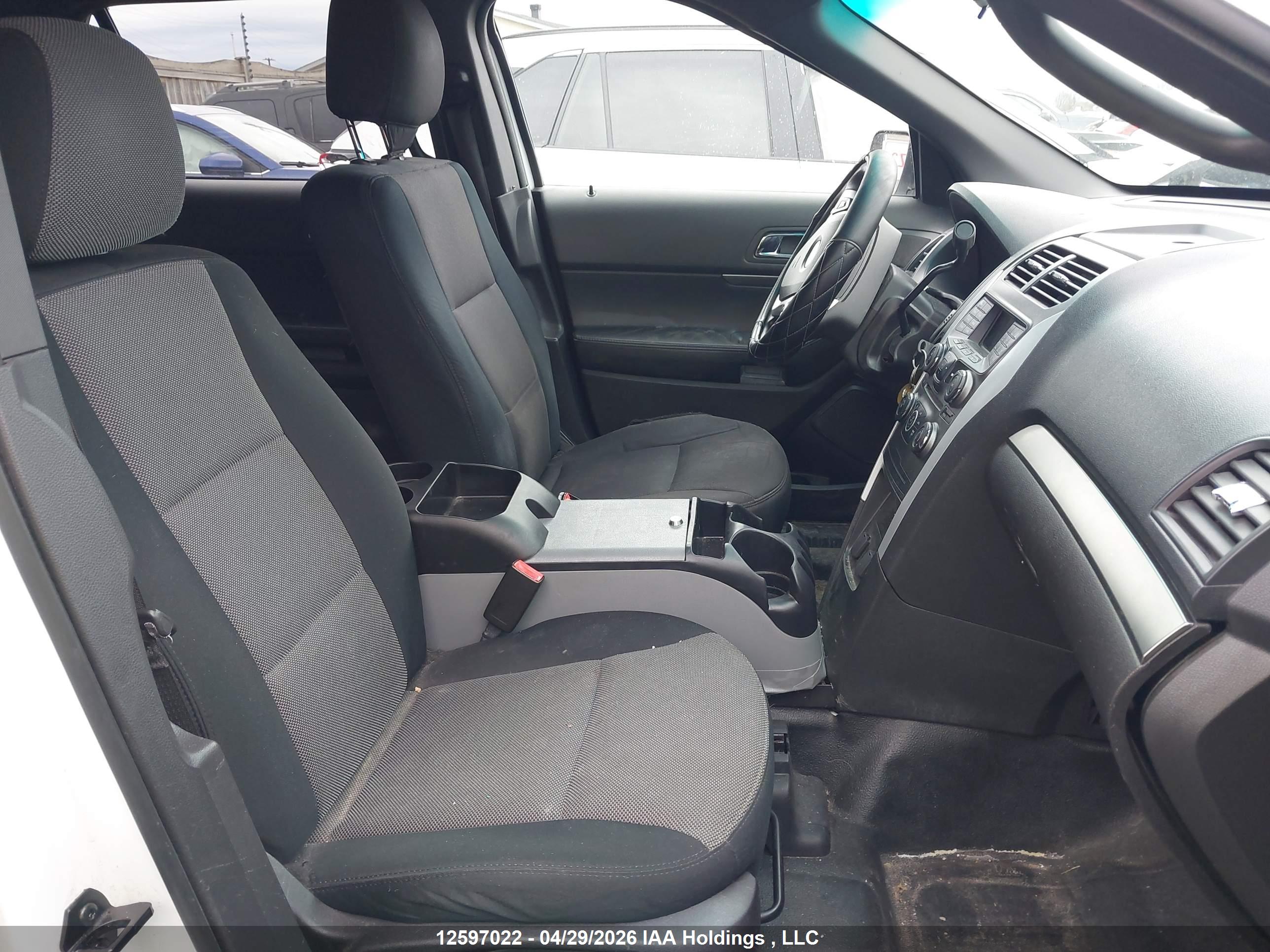 FORD EXPLORER image 5