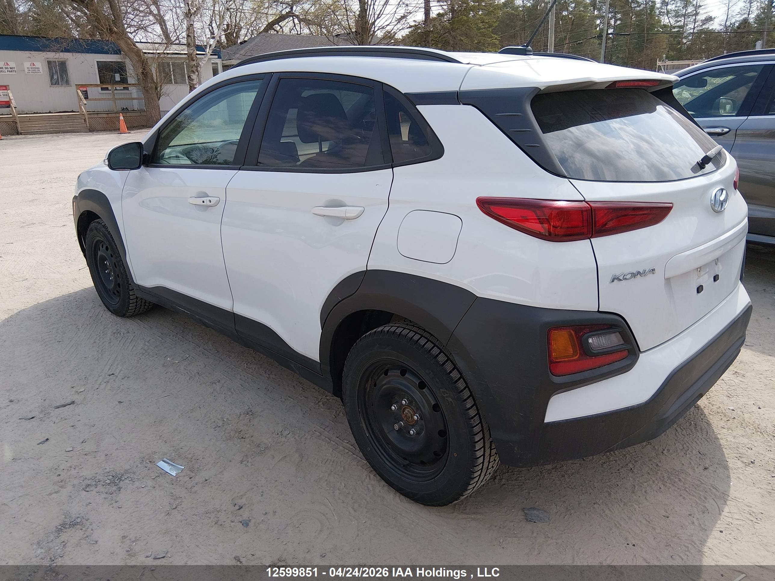 HYUNDAI KONA image 3