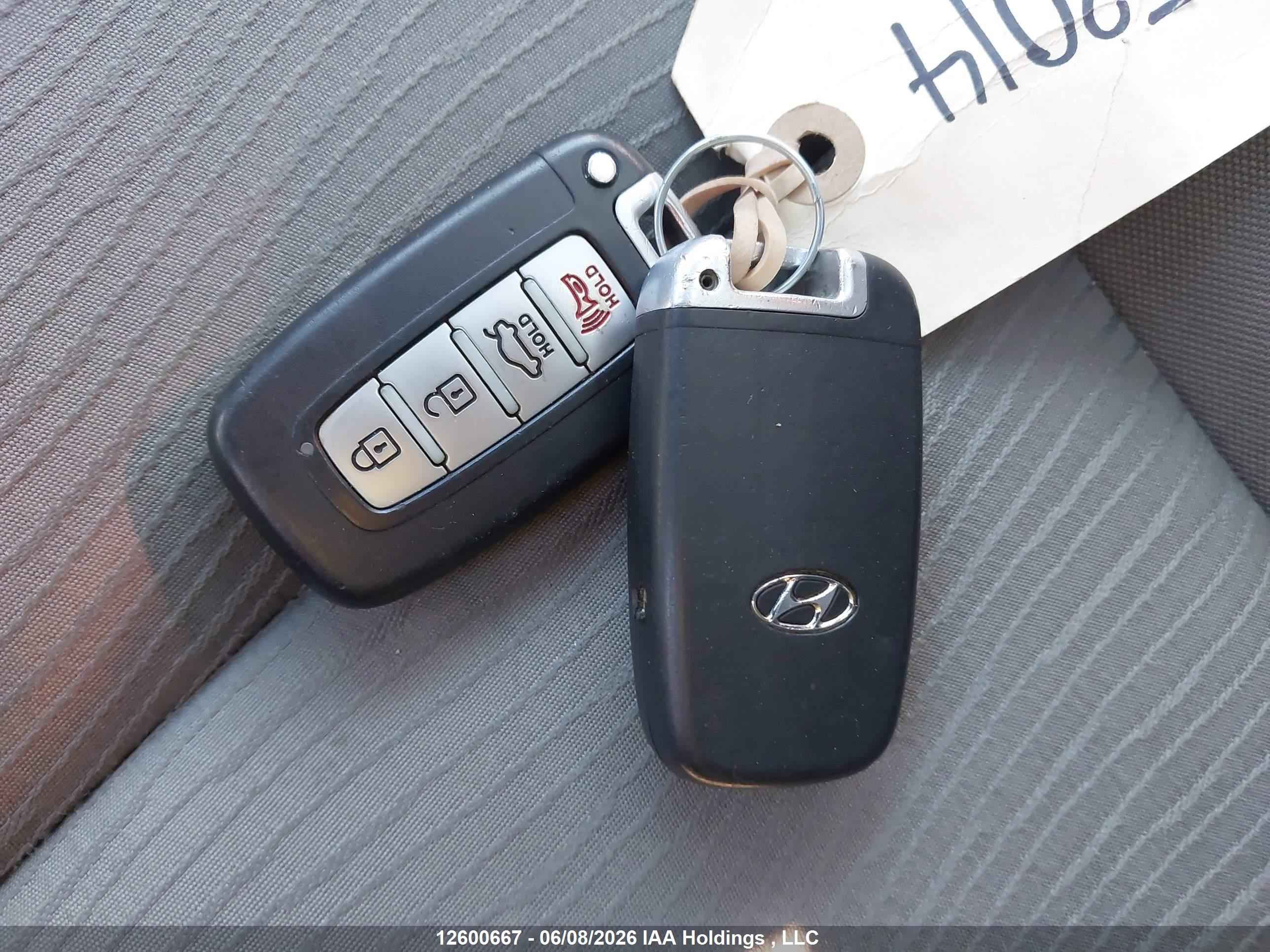 HYUNDAI SONATA image 11