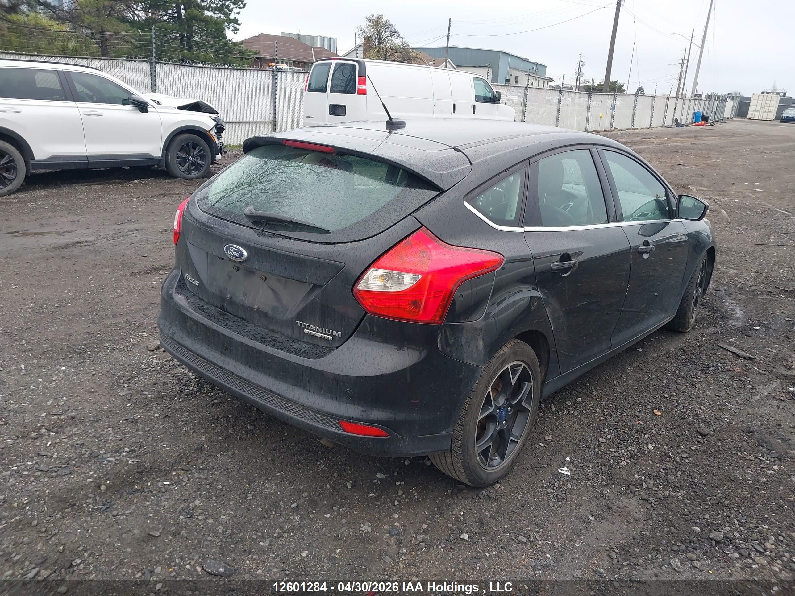 FORD FOCUS image 4