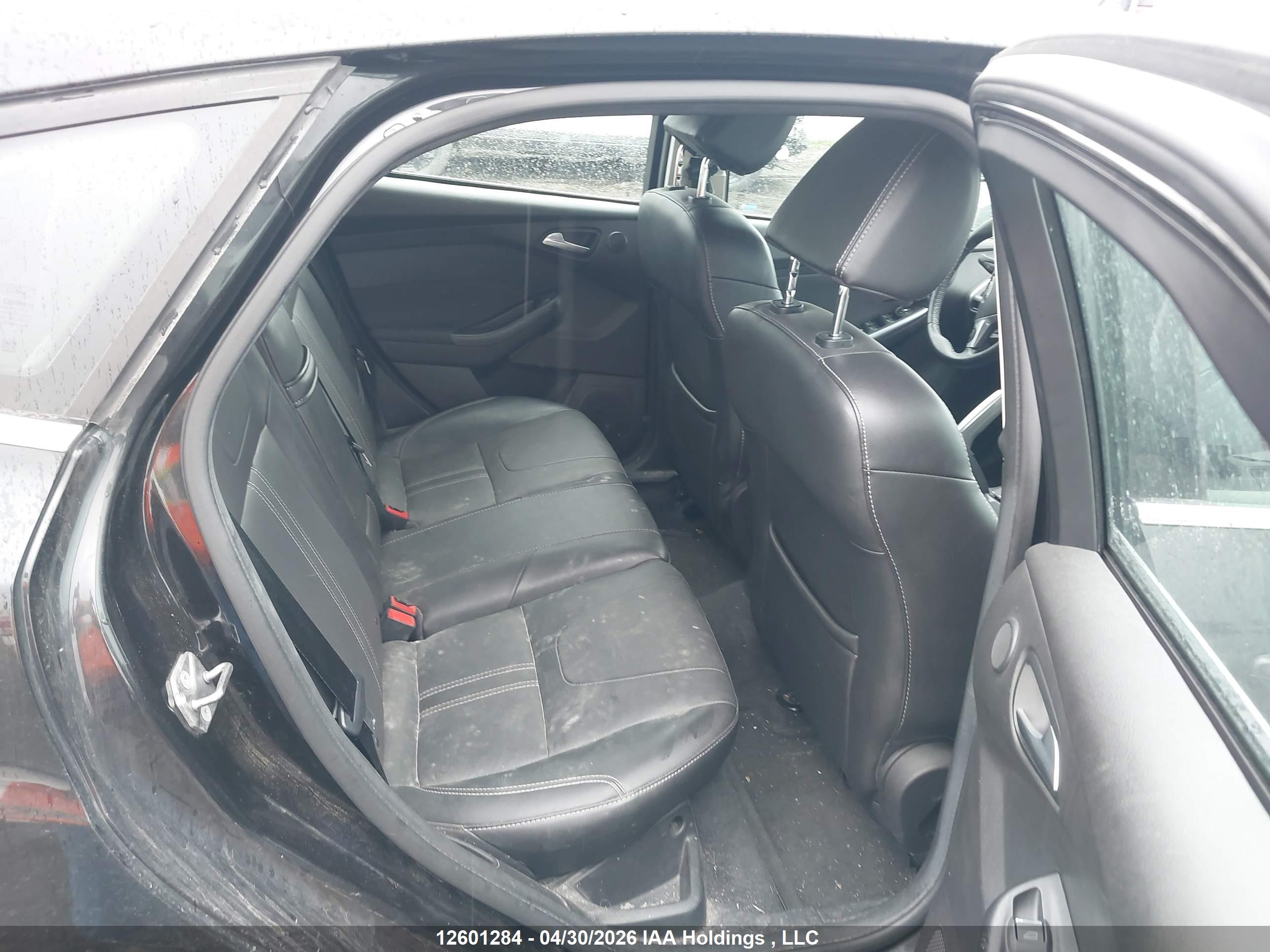 FORD FOCUS image 8