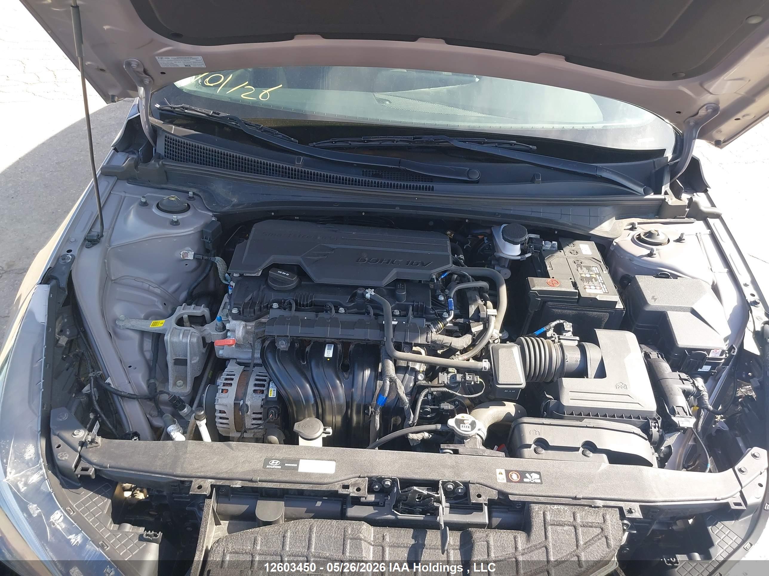 HYUNDAI ELANTRA image 10