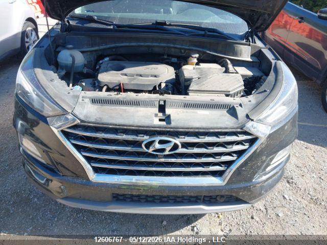 HYUNDAI TUCSON image 11