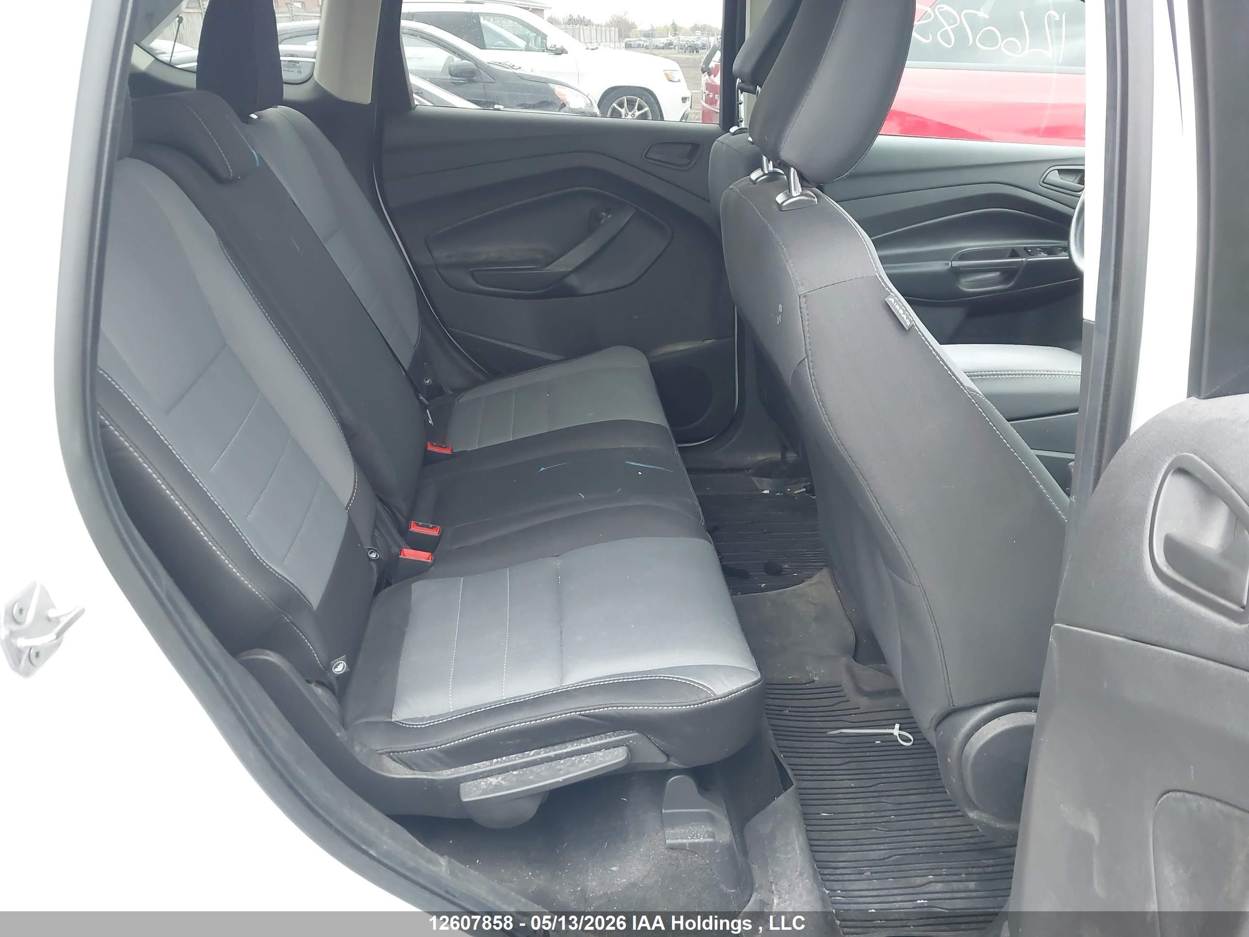 FORD ESCAPE image 8