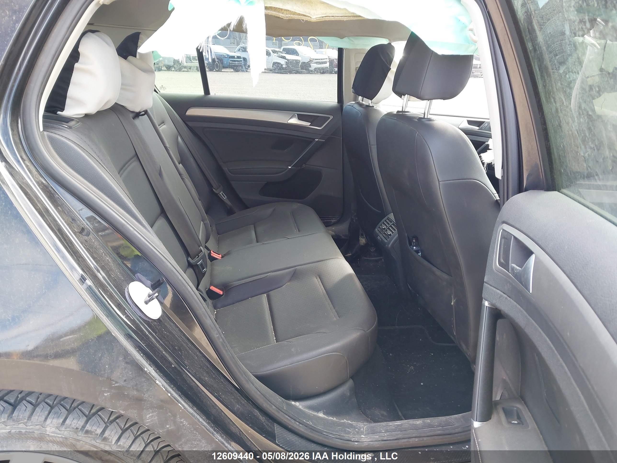 VOLKSWAGEN GOLF image 8