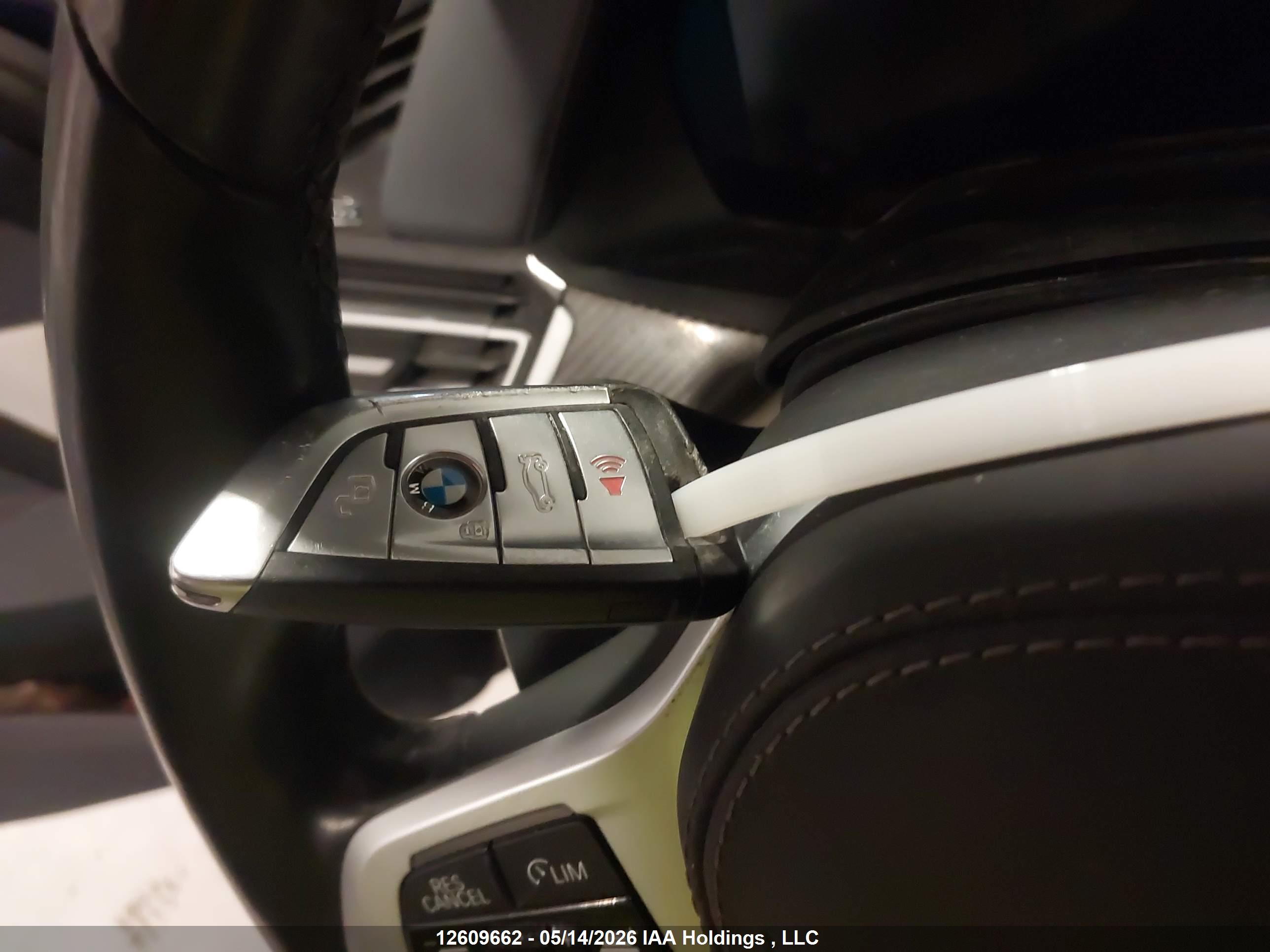 BMW X6 image 11